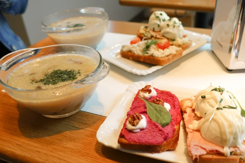 4.13.18. Lunch at Sisters: mushroom soup and open faces sandwiches