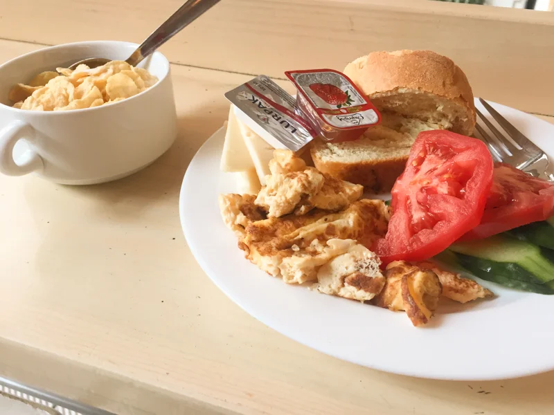 4.20.18. Simple hostel breakfast