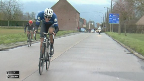 Terpstra goes solo leaving Scott Thwaites behind.