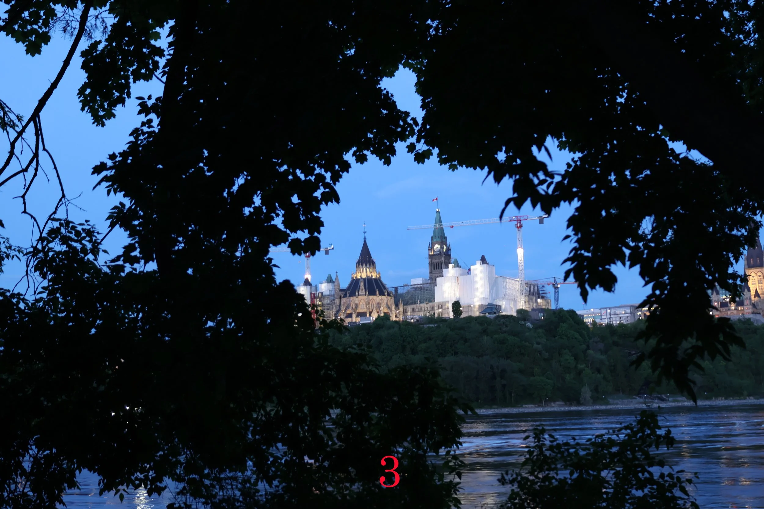 Parlement - Geneviève .JPG