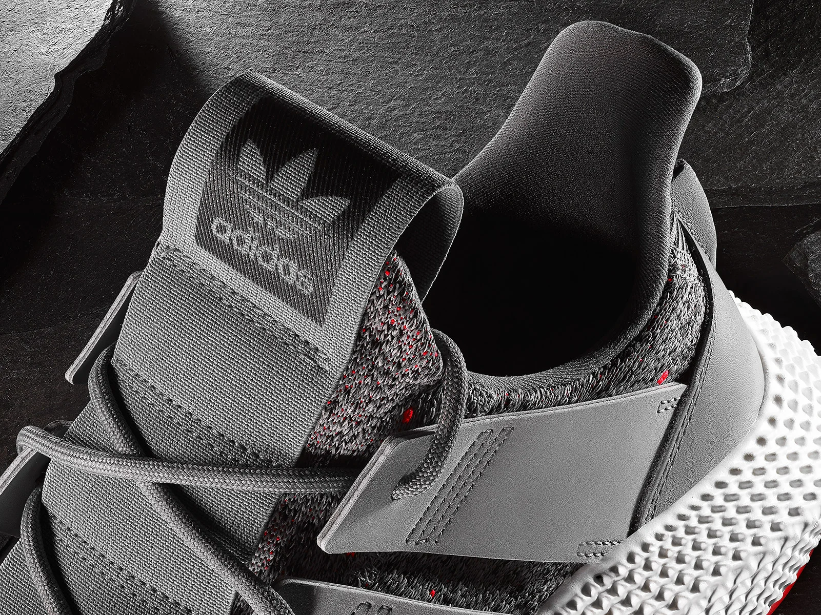 mittelpunkt-manuel-commission-adidas-04.jpg