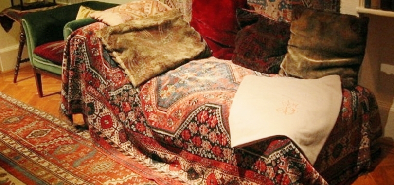 freud's-couch.jpg
