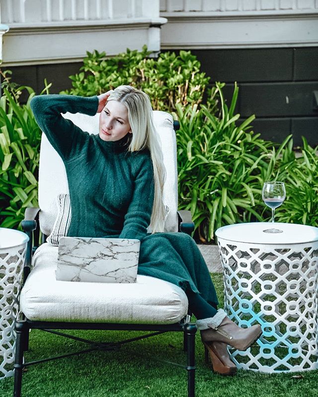 Prototyping and Pinot Noir 🍷💻⁣
⁣
⁣
⁣
⁣
⁣
⁣
📸 By @abridgertoofar⁣
⁣
#lazyceo#visitnapavalley#digitalnomad#peoplewithlaptops#workhardanywhere#goals&hearts;️#womenwhowander#womenintech#bossbabetribe#bossbabes#fempire