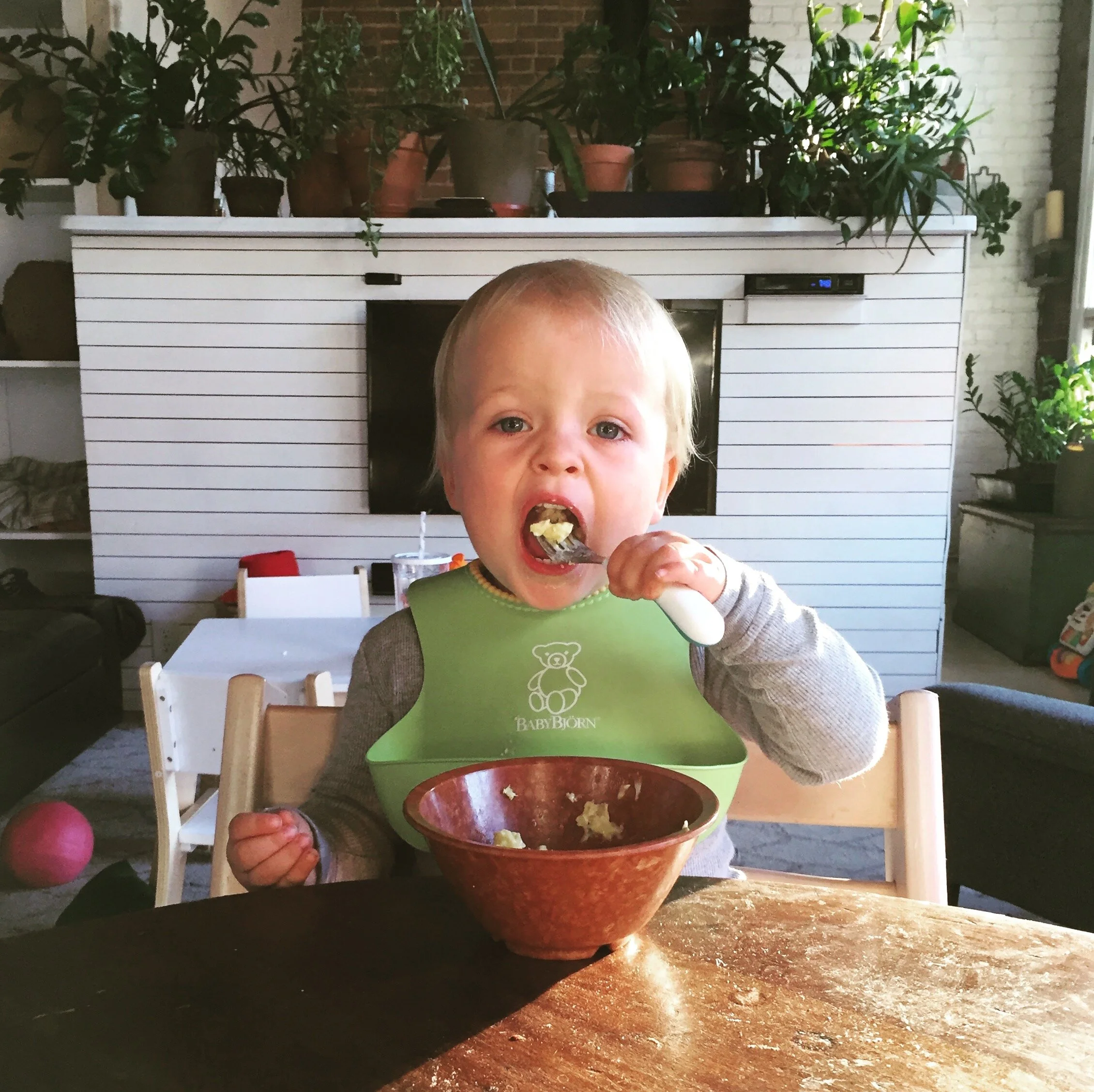 Toddlers and Food: Best Practices for Family Dinnertime