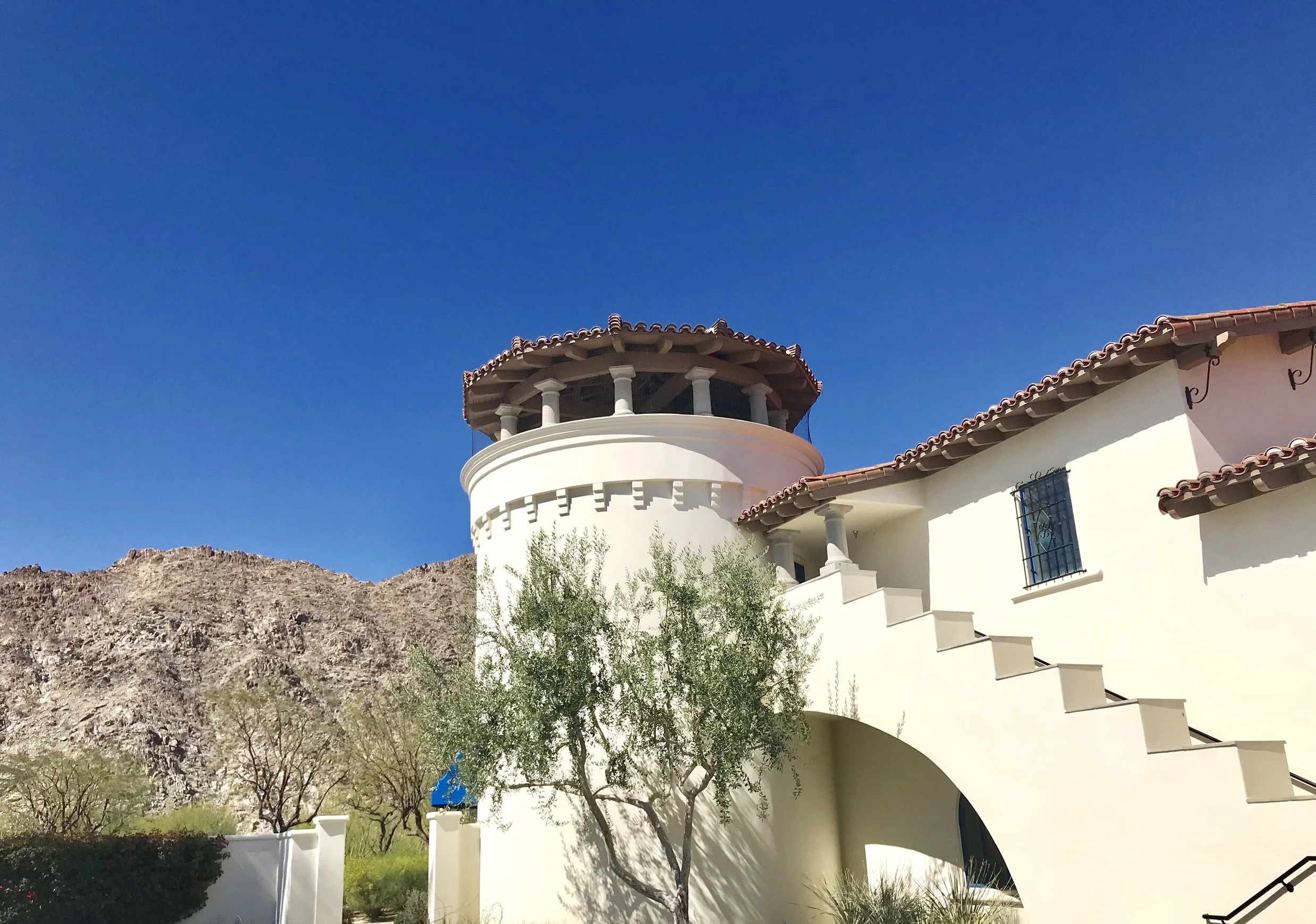 Great architecture and scenery @LegacyVillas La Quinta 