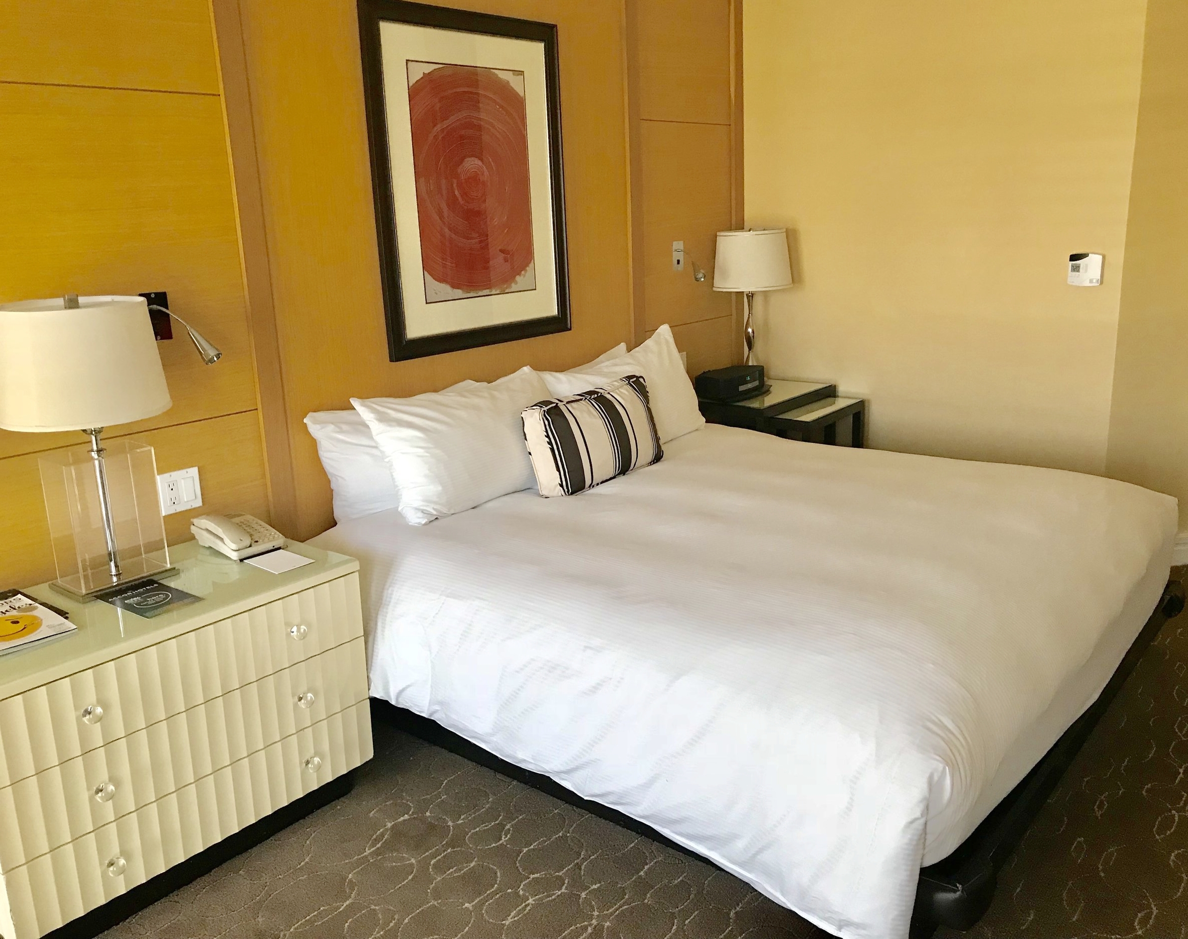 295 - Spacious guest rooms @SofitelLA