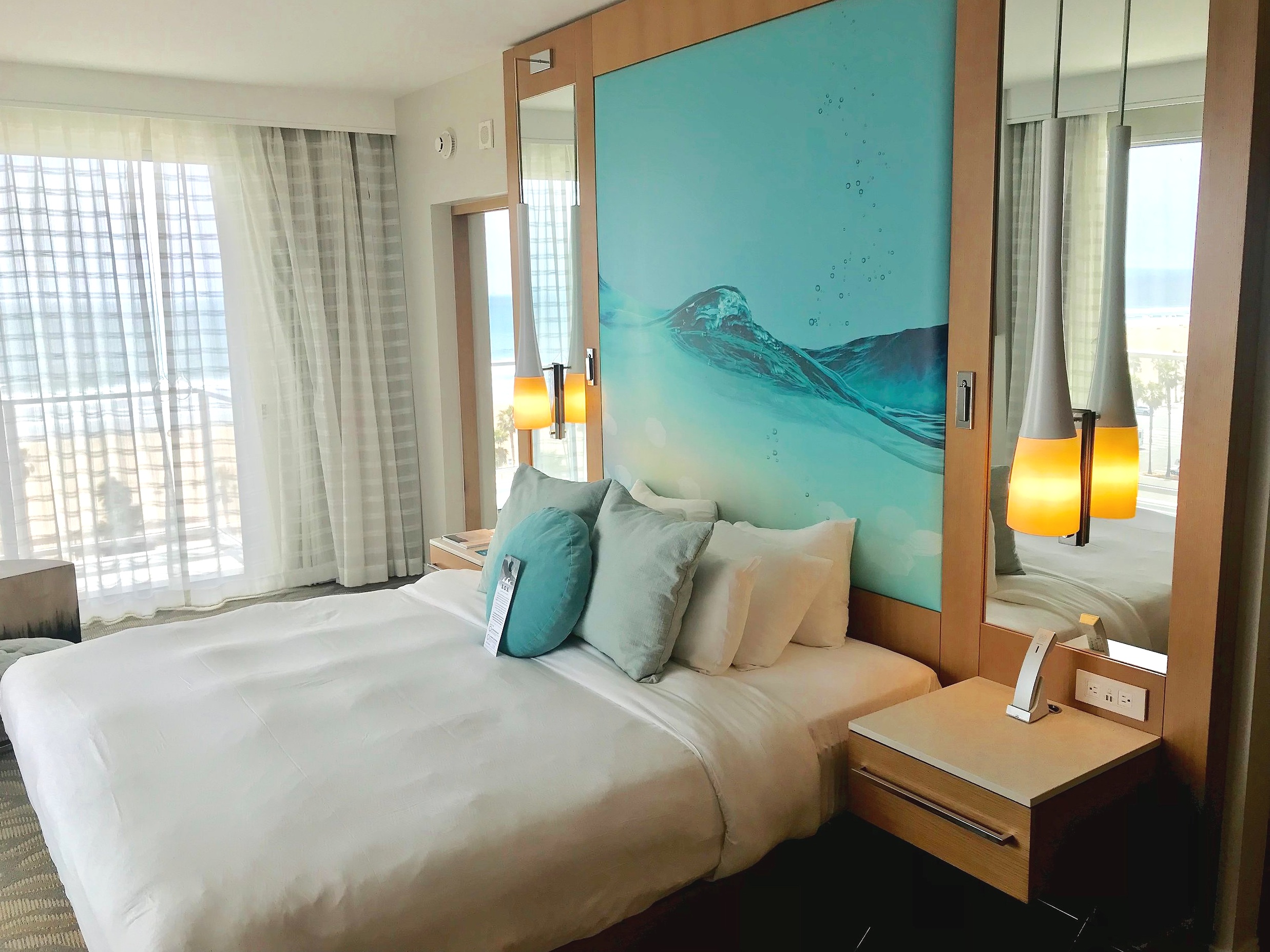 250 - Guest Rooms with ocean views @PaseaHotelandSpa