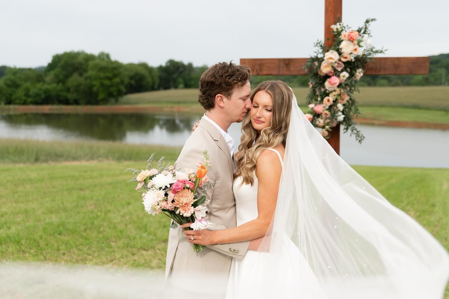 Saturday could not have been more perfect! From the overcast skies, the stunning venue and this AMAZING couple - to say the least, I think my camera was tired at the end of the night lol. 

Vendors:
&mdash;&mdash;&mdash;&mdash;&mdash;&mdash;&mdash;&m