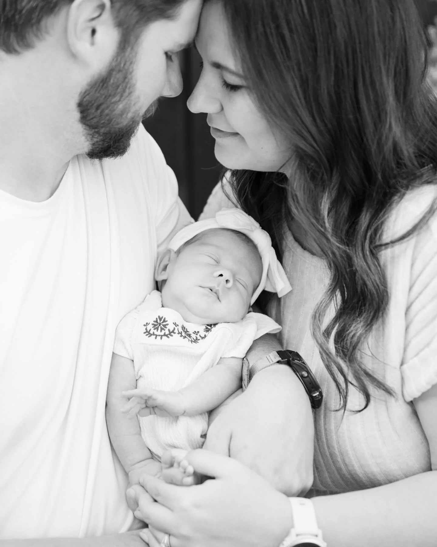 Here to remind you that I do offer newborn lifestyle sessions! ☺️
.
.
.
#newbornlifestylephotography #easttnphotographer #midweekmotivation #newbornphotoshoot #familyphotoshoot #newmomanddad #summerfamilyphotos #knoxvillephotographer #knoxvillefamily