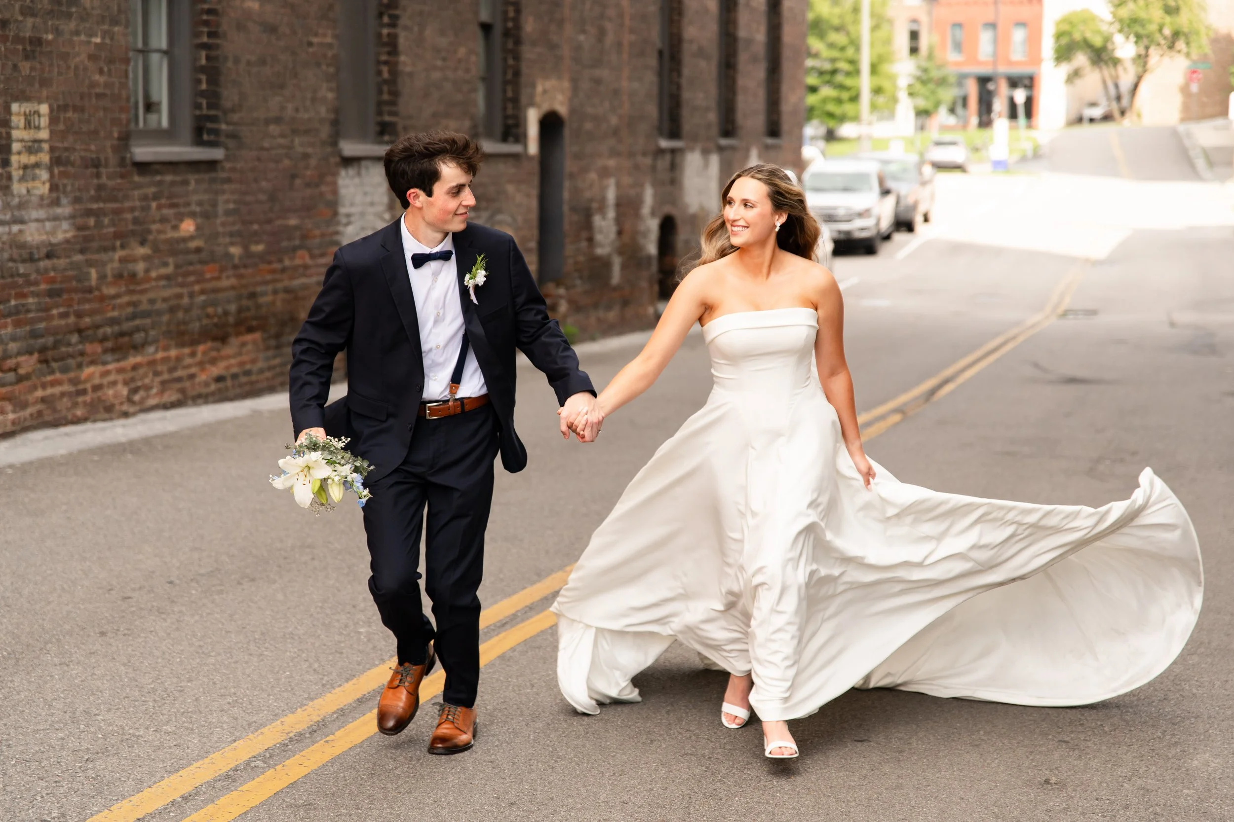 brittney_beeler_photography_knoxville_emporium_wedding-526.jpg