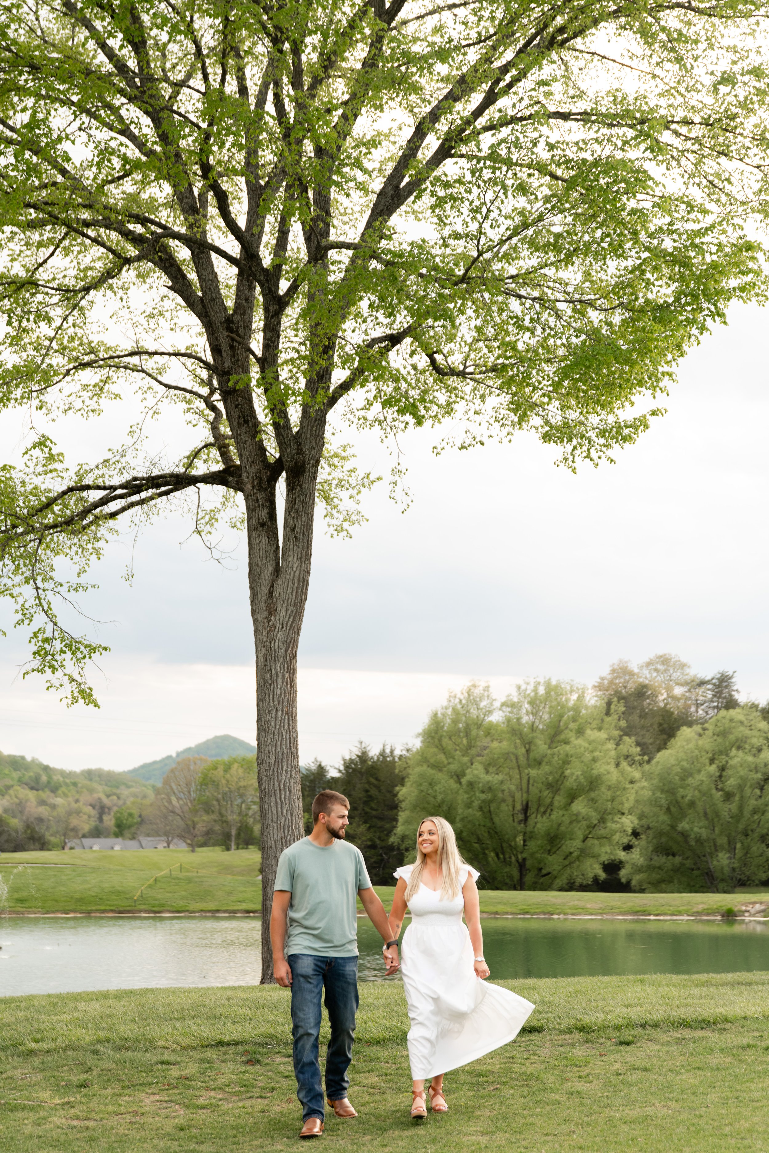 brittney_beeler_photography_engagement_session-92.jpg