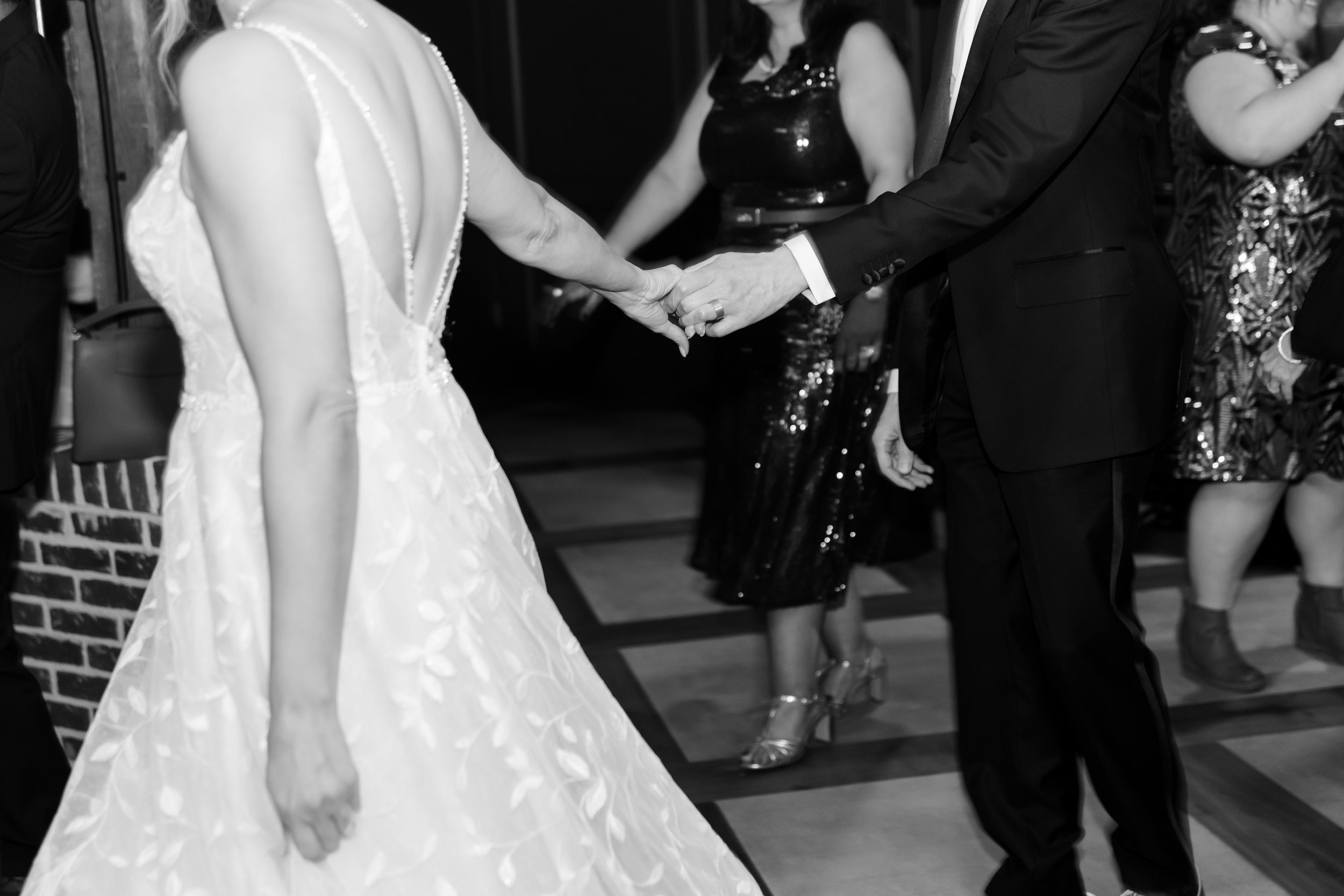 brittney_beeler_photography_maryville_wedding-59955.jpg