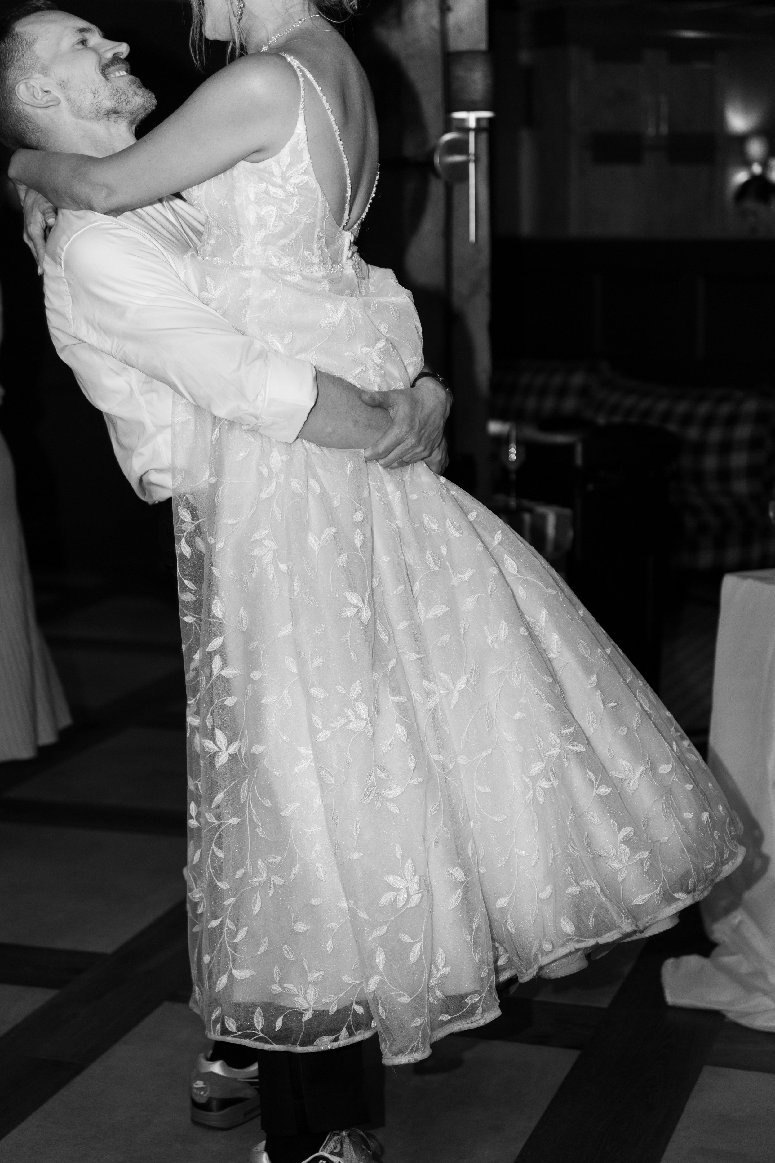 brittney_beeler_photography_maryville_wedding-66255.jpg