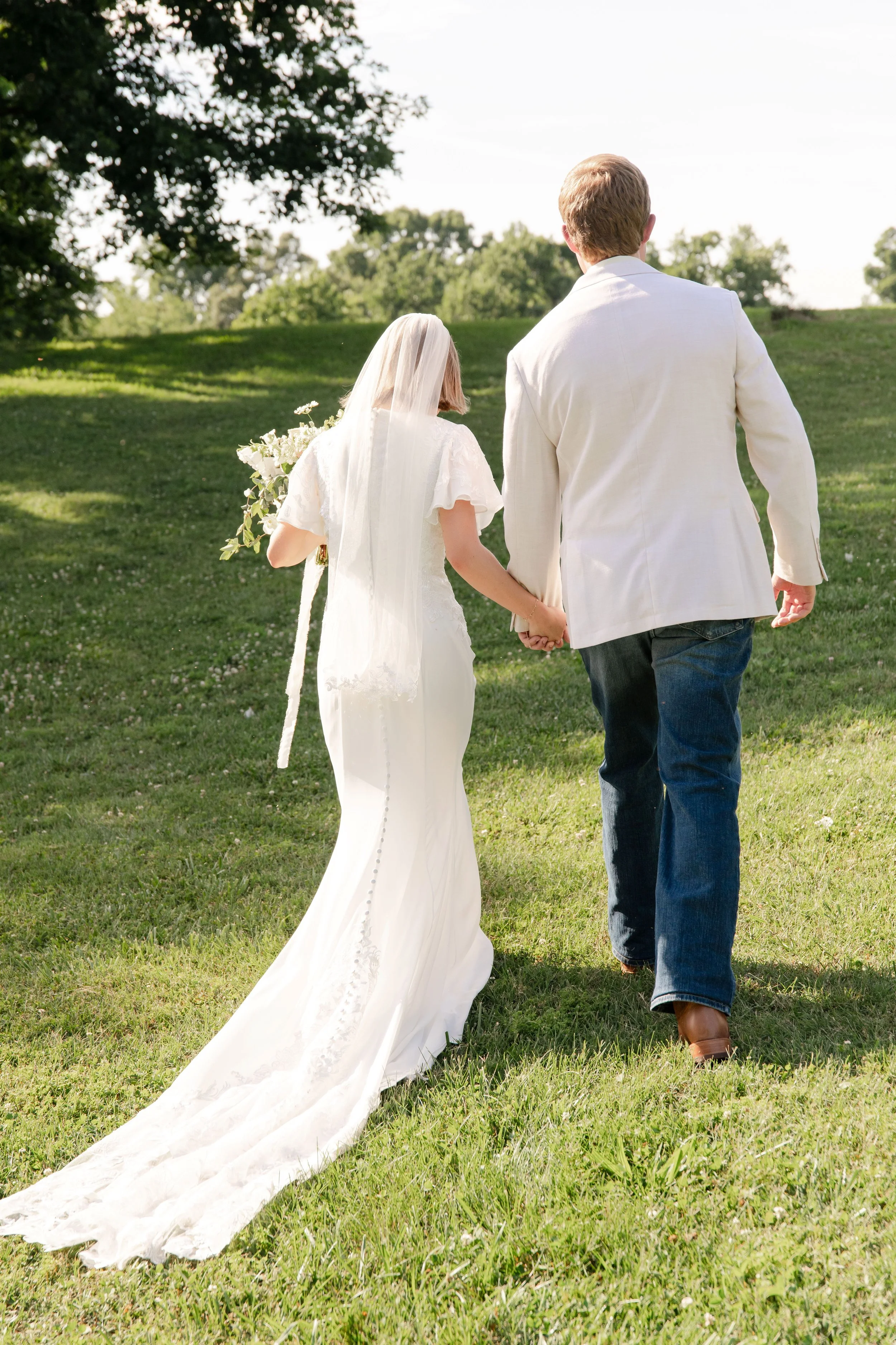 brittney_beeler_photography_the_abby_farm_louisville_wedding-404.jpg