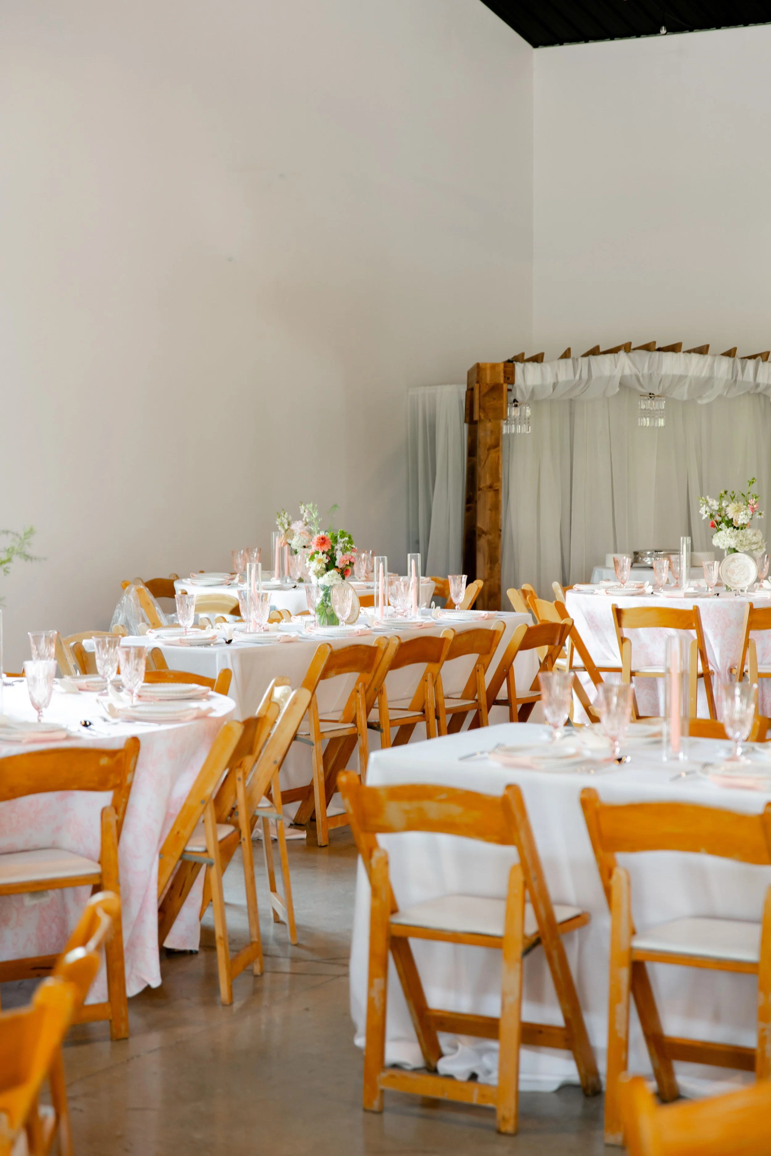 brittney_beeler_photography_the_abby_farm_louisville_wedding-42.jpg