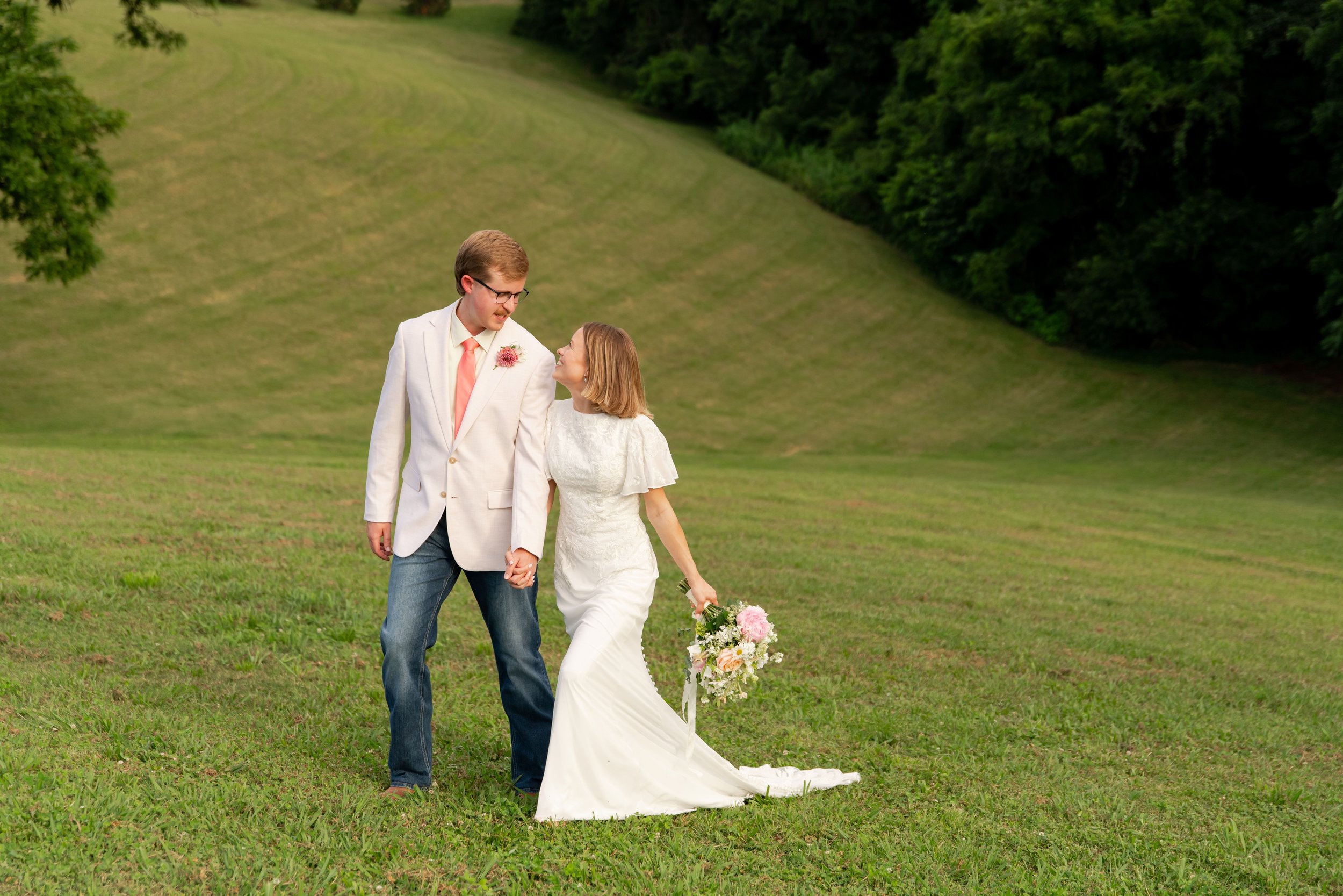 brittney_beeler_photography_the_abby_farm_louisville_wedding-548.jpg