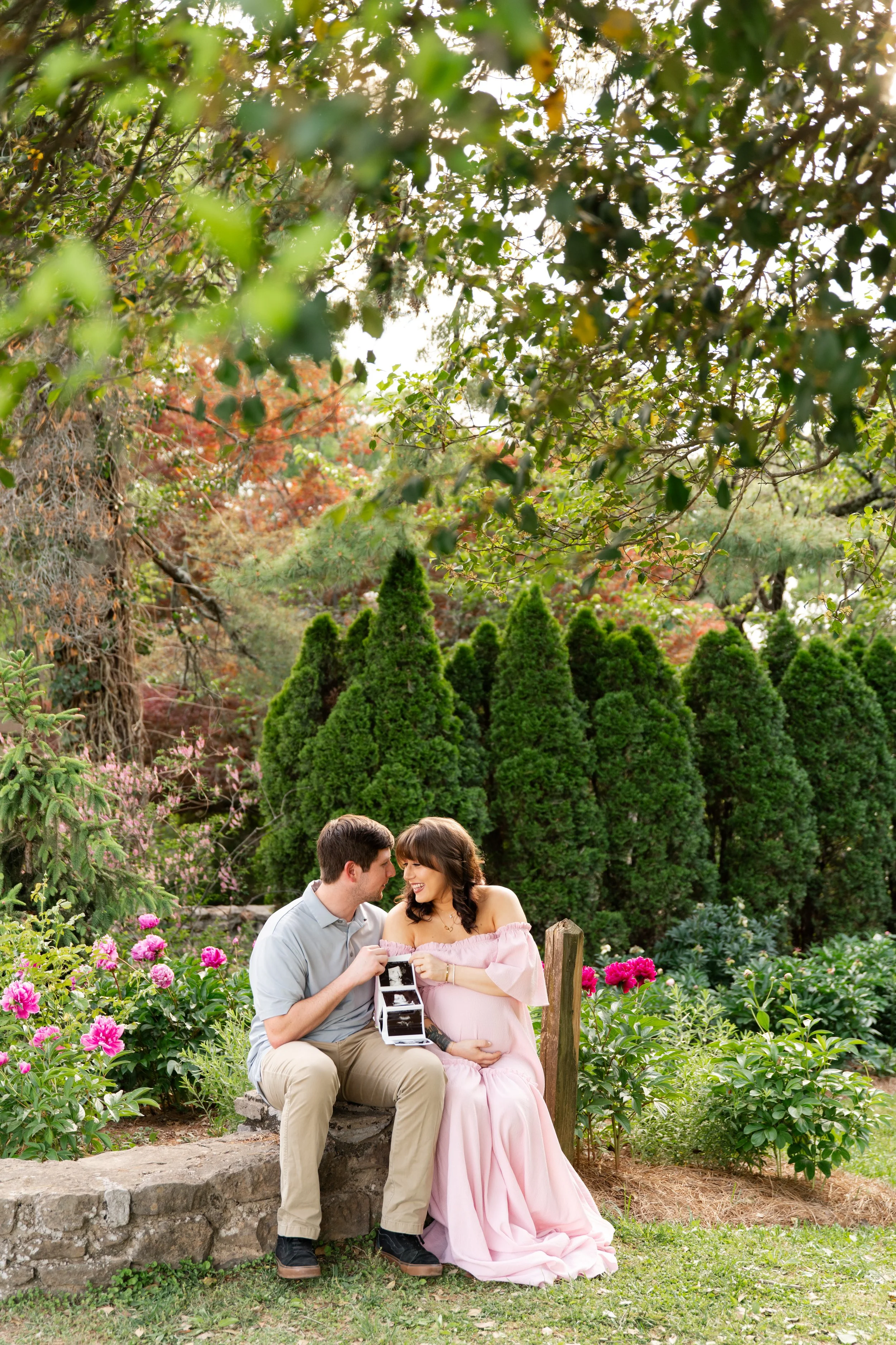 brittney_beeler_photography_spring_maternity_session-59.jpg