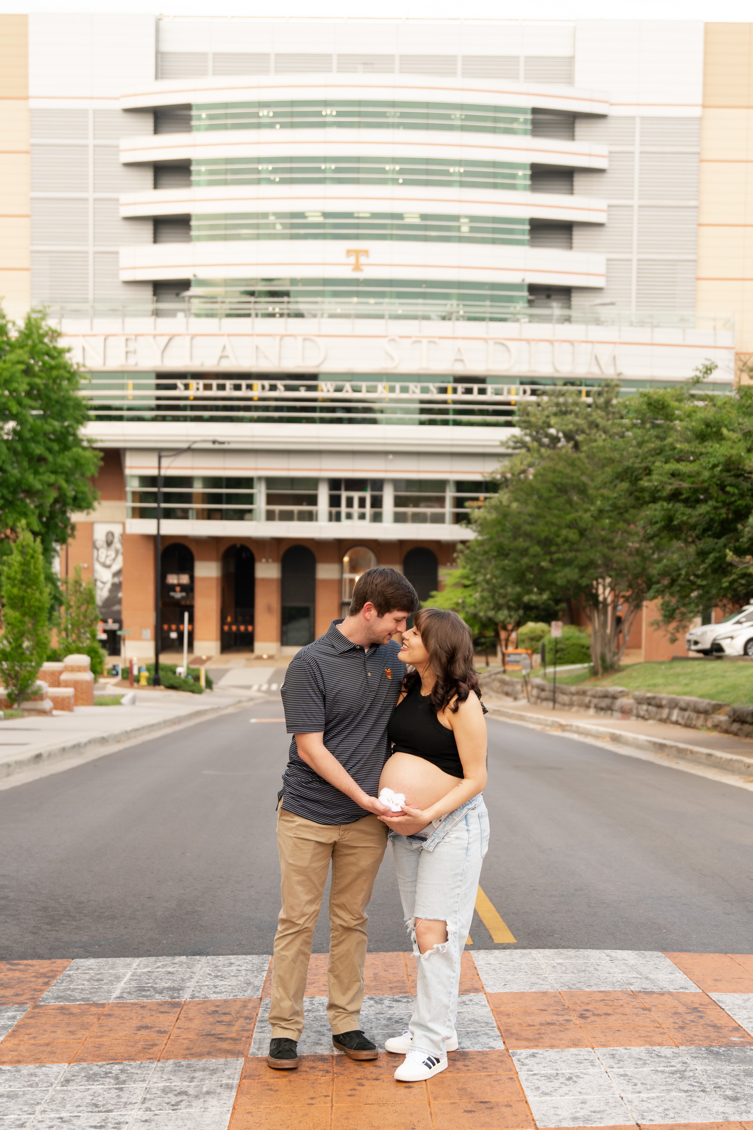 brittney_beeler_photography_spring_maternity_session-80.jpg