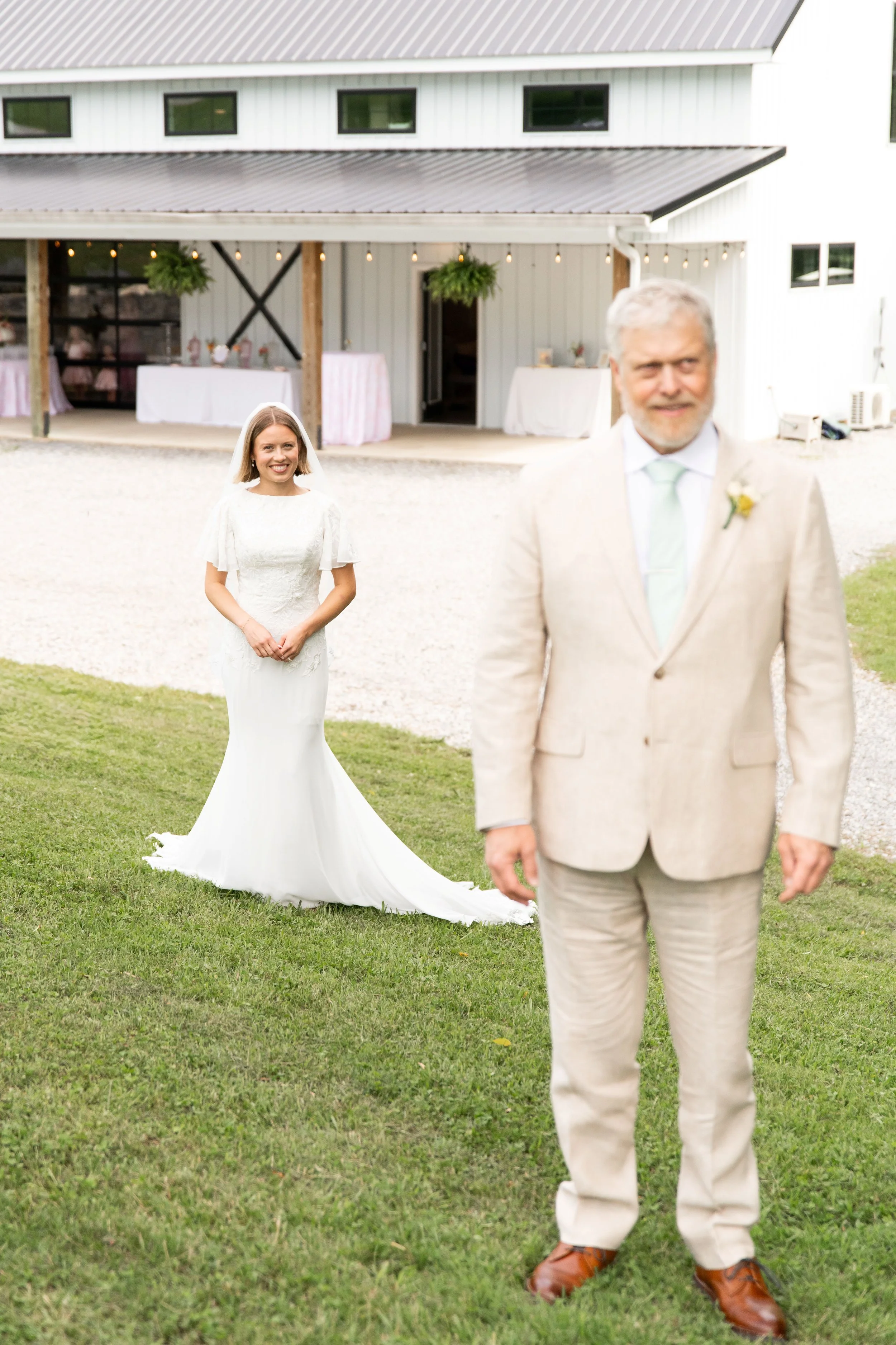 brittney_beeler_photography_the_abby_farm_louisville_wedding-186.jpg