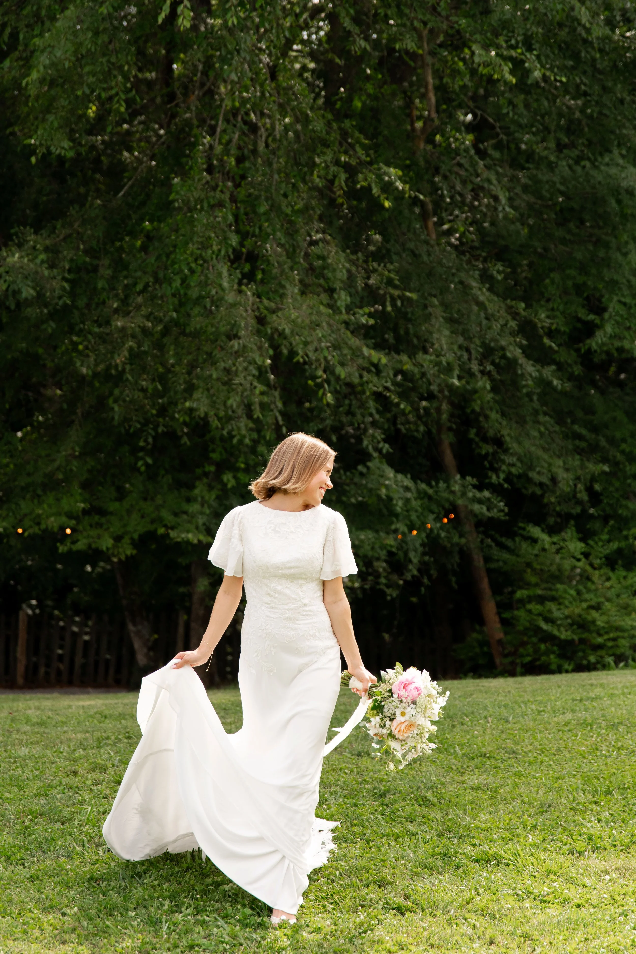 brittney_beeler_photography_the_abby_farm_louisville_wedding-284.jpg