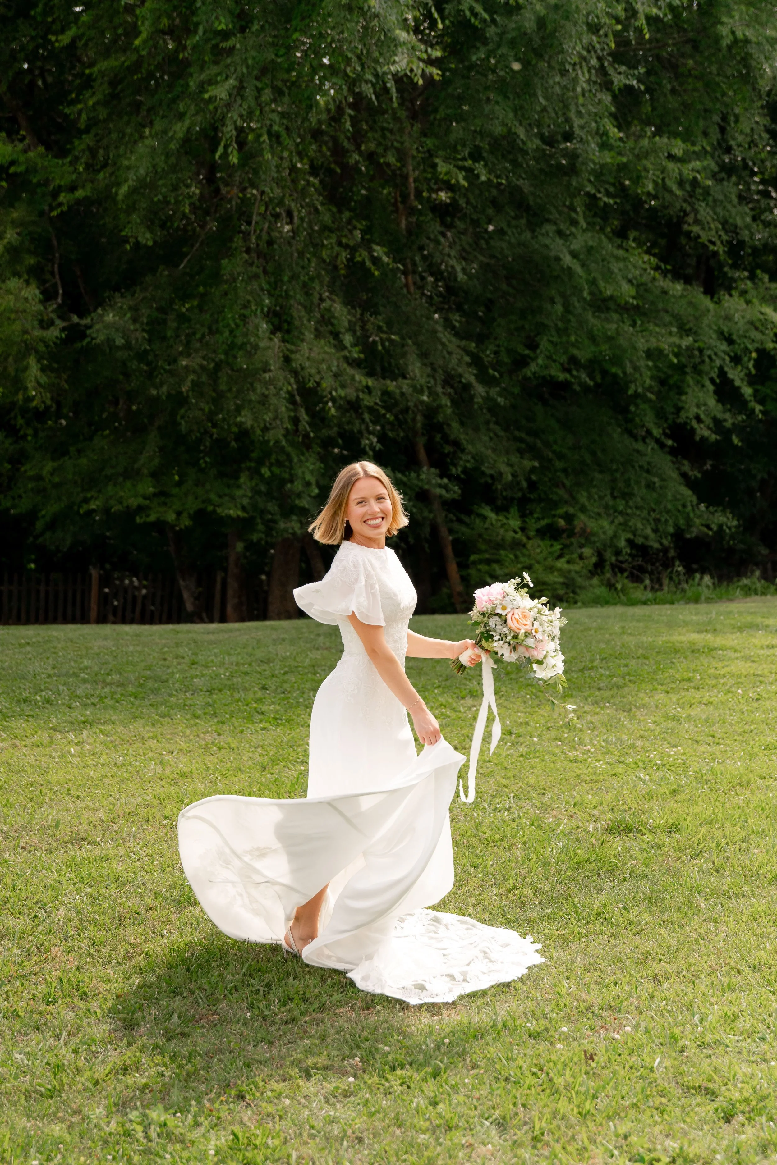brittney_beeler_photography_the_abby_farm_louisville_wedding-291.jpg
