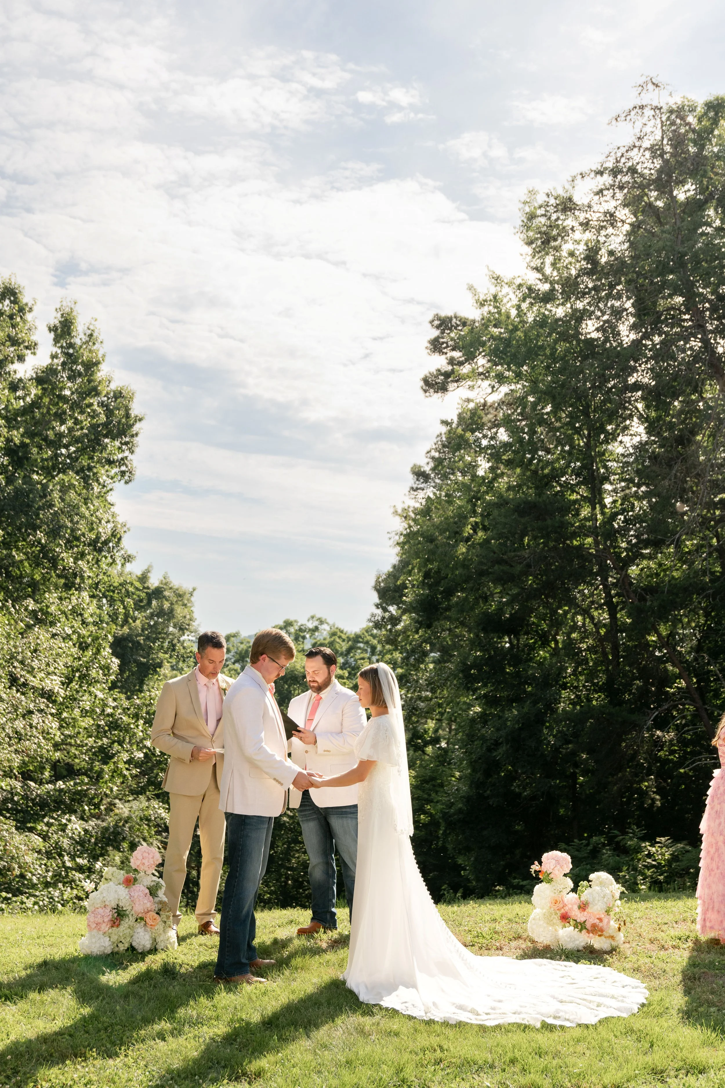 brittney_beeler_photography_the_abby_farm_louisville_wedding-353.jpg