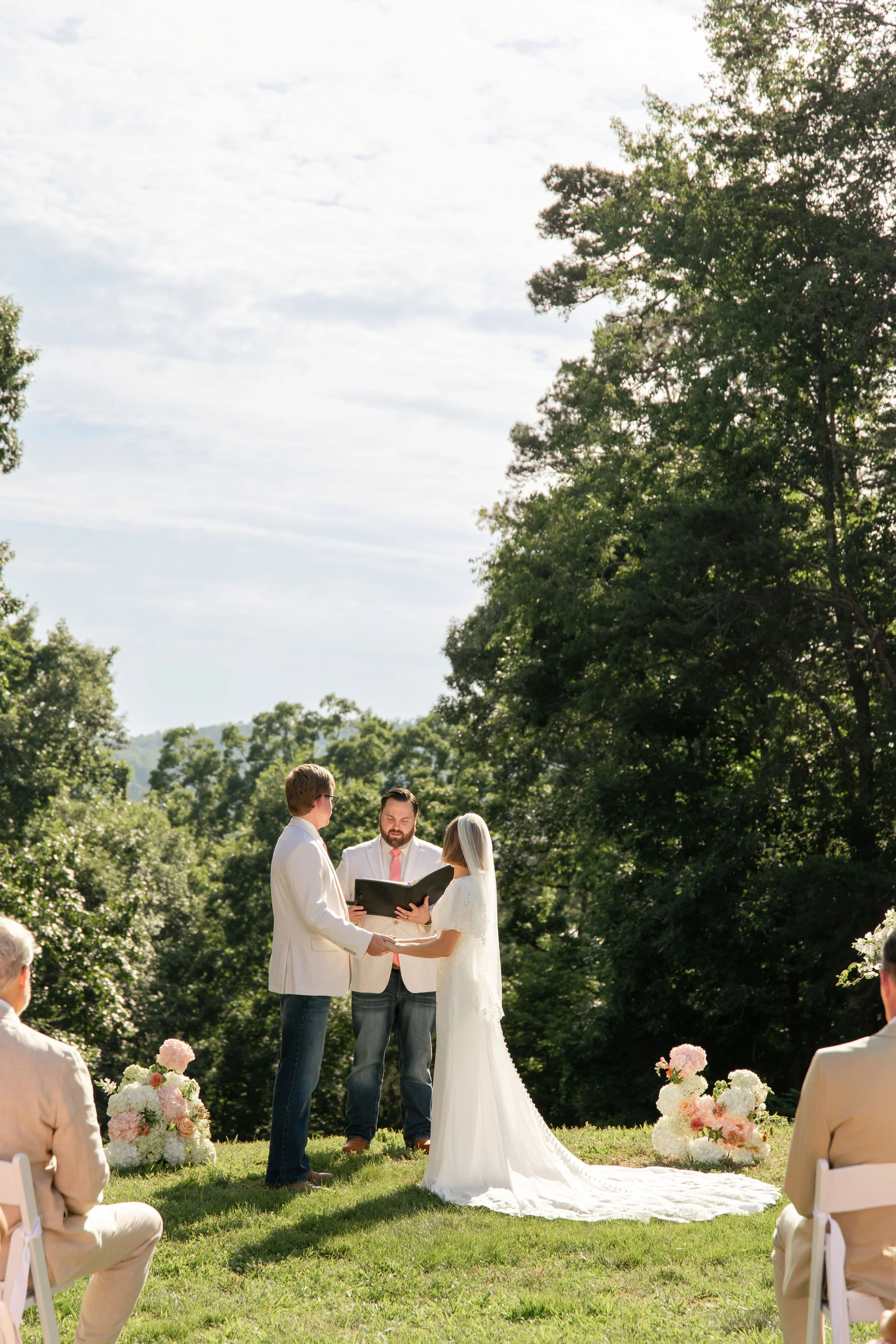 brittney_beeler_photography_the_abby_farm_louisville_wedding-362.jpg