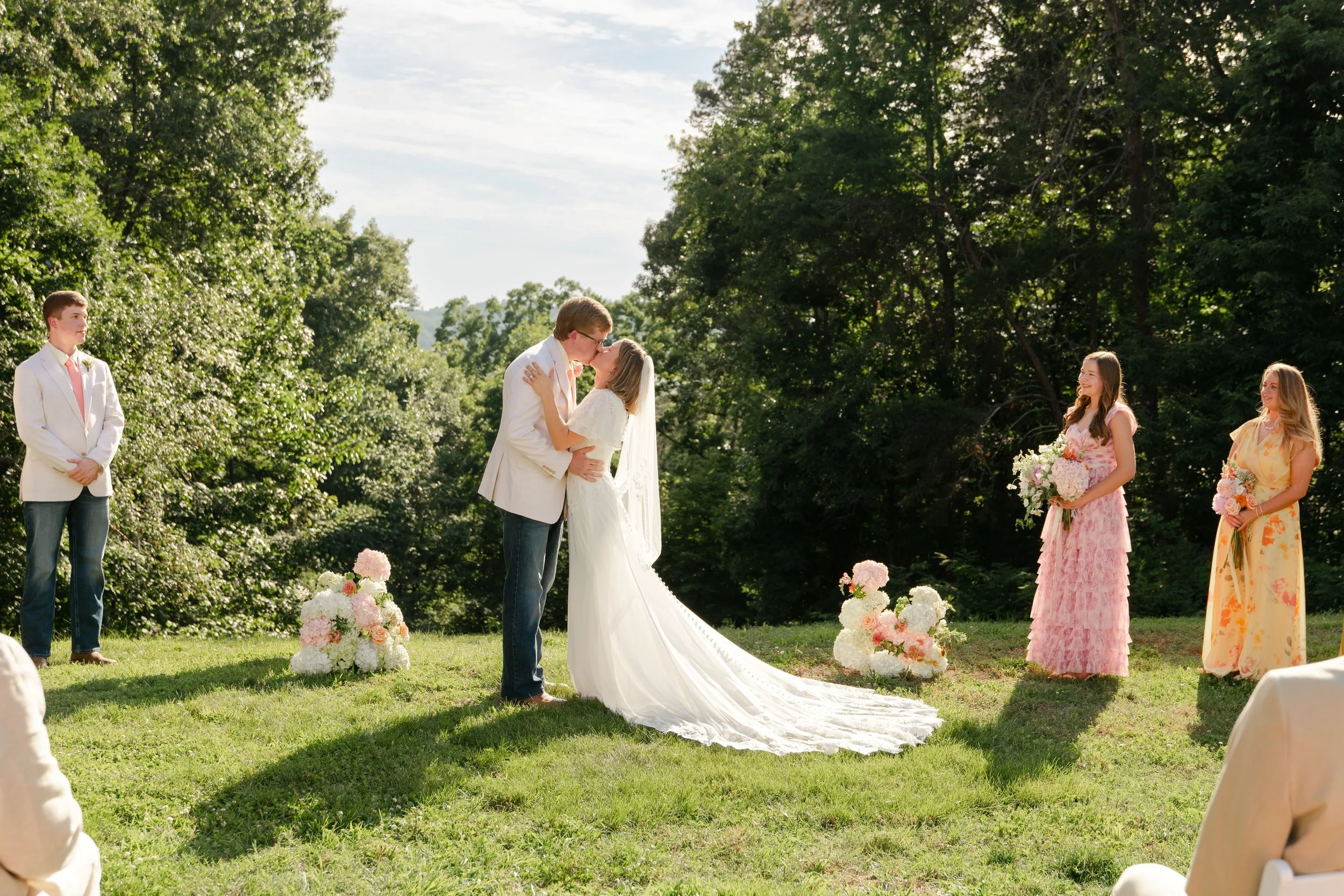 brittney_beeler_photography_the_abby_farm_louisville_wedding-375.jpg