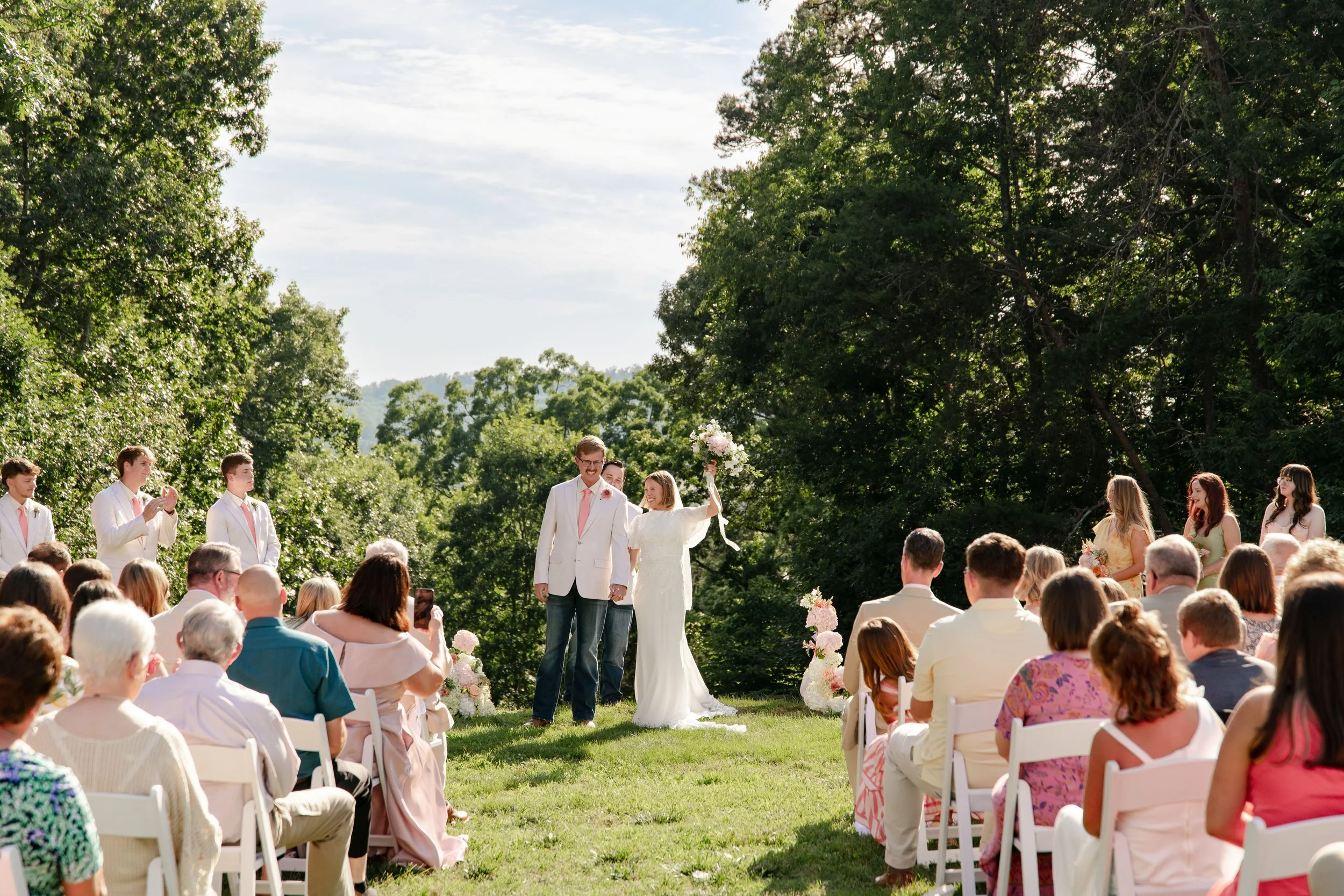 brittney_beeler_photography_the_abby_farm_louisville_wedding-384.jpg