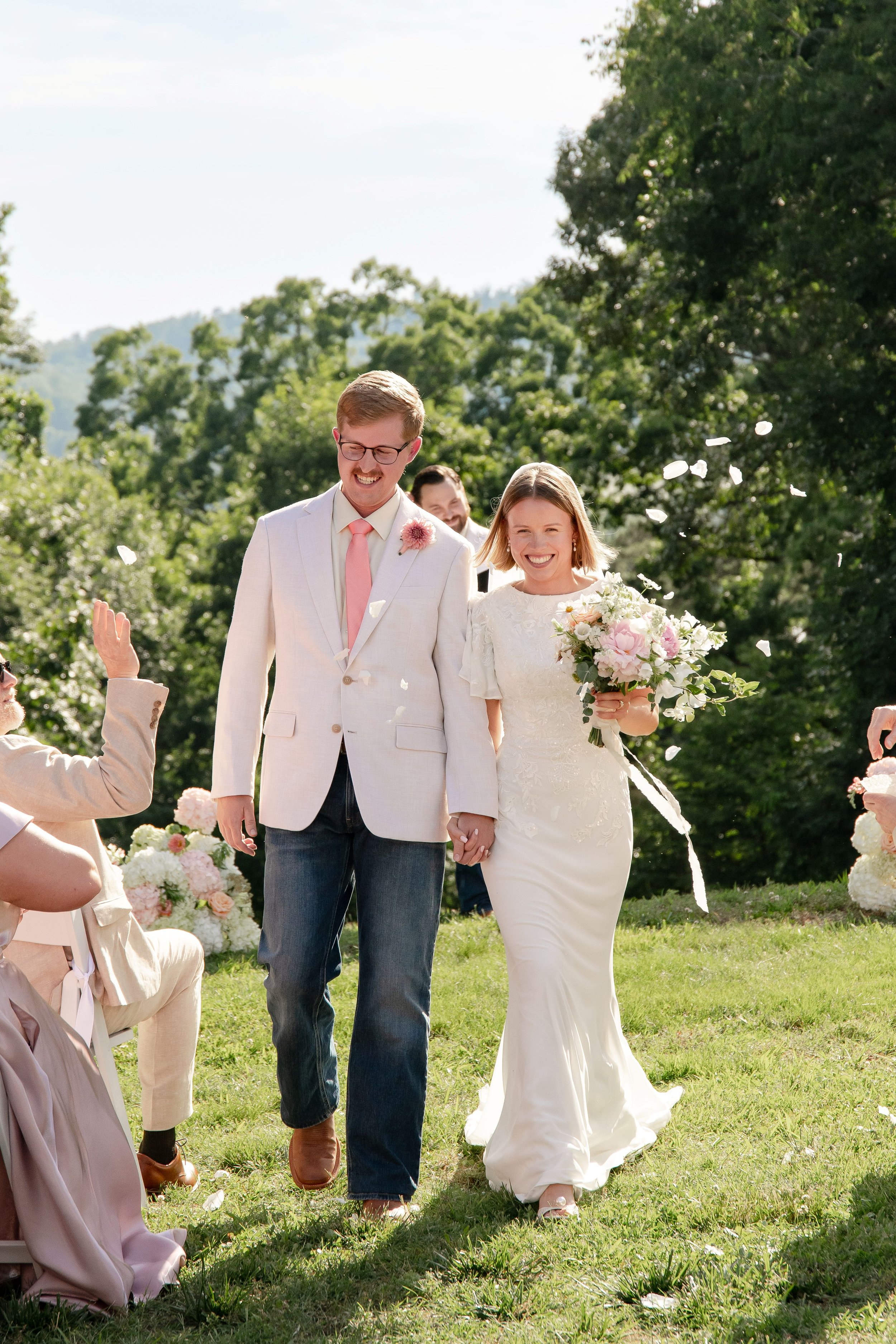 brittney_beeler_photography_the_abby_farm_louisville_wedding-389.jpg