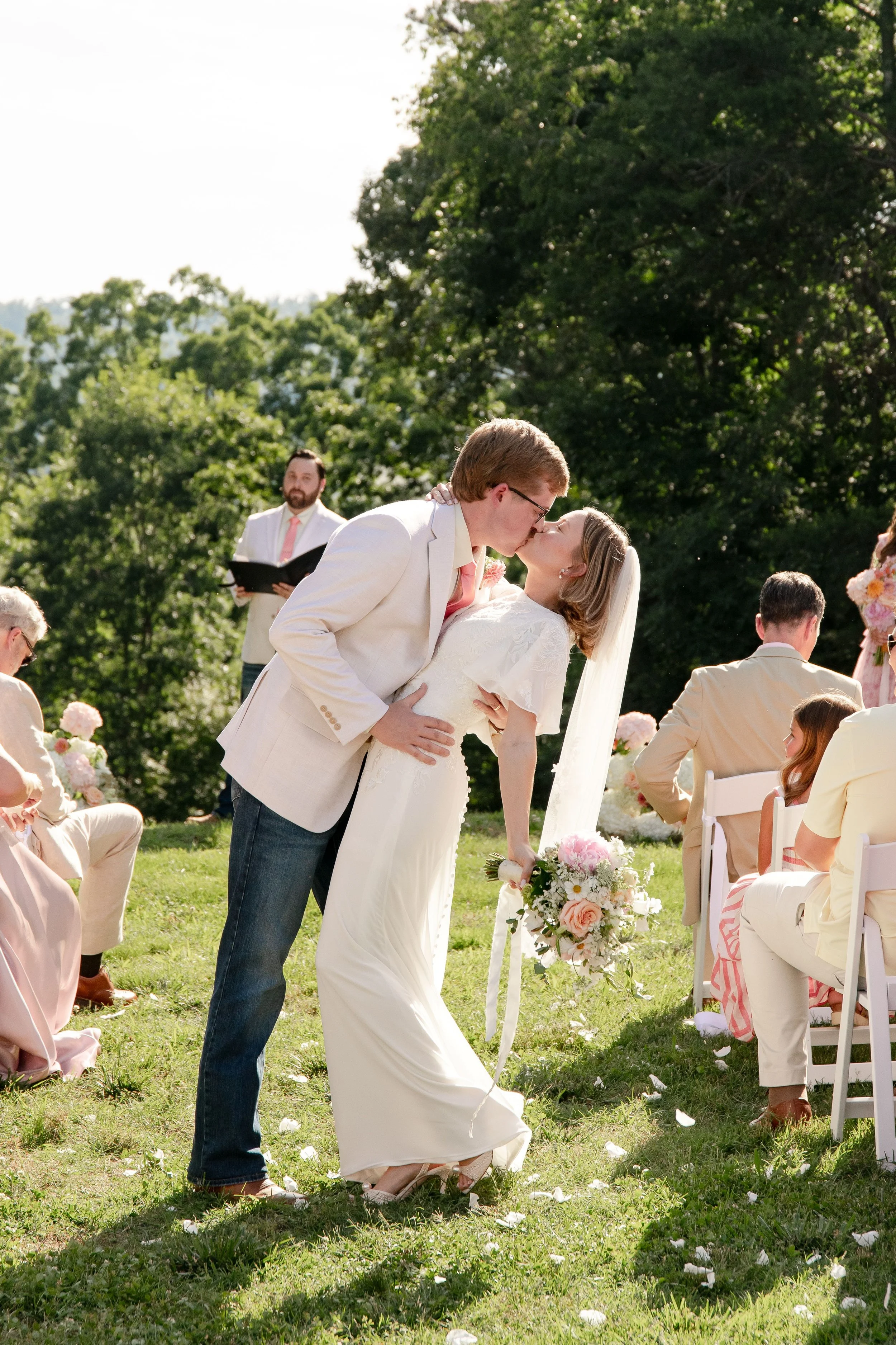 brittney_beeler_photography_the_abby_farm_louisville_wedding-390.jpg
