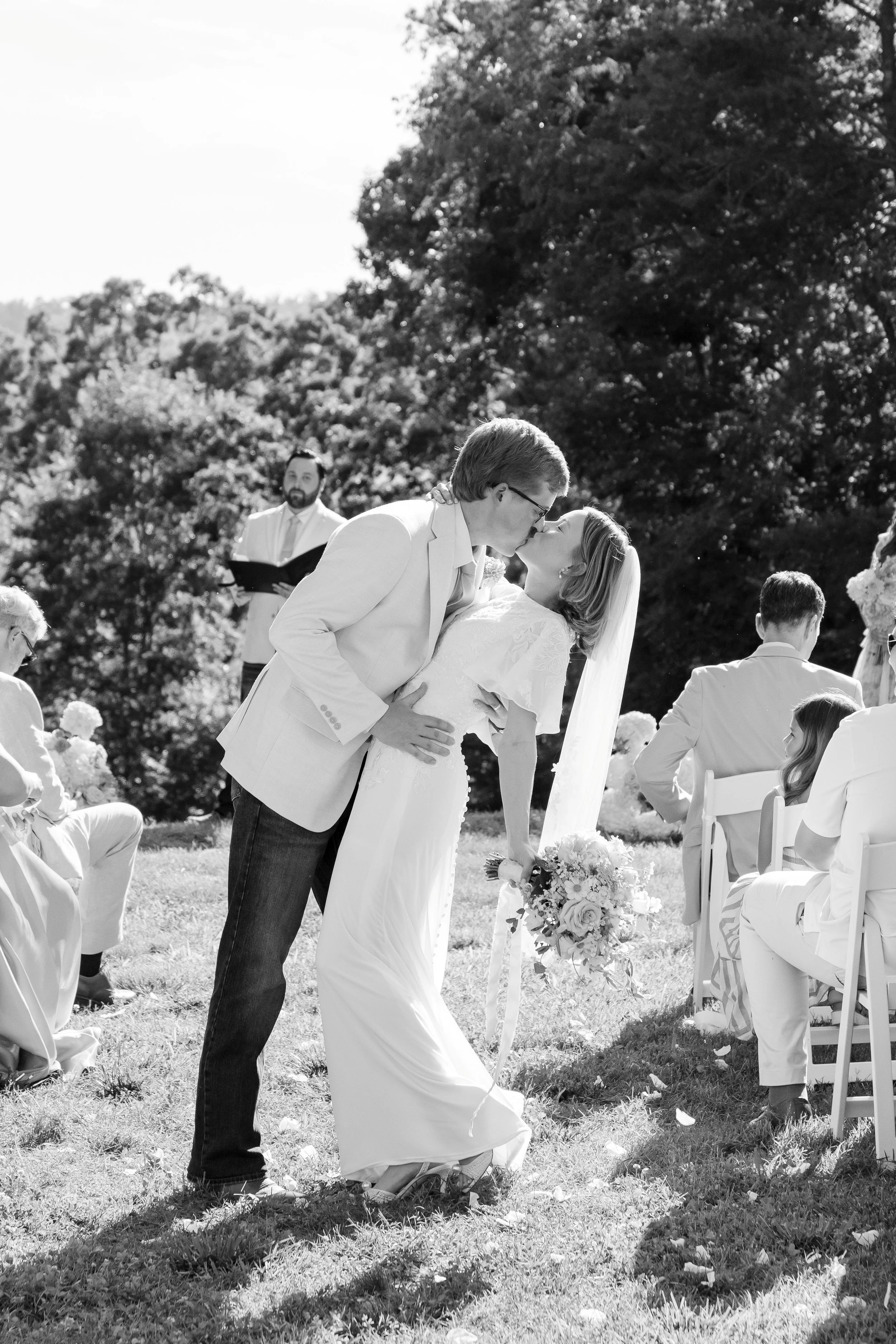 brittney_beeler_photography_the_abby_farm_louisville_wedding-391.jpg