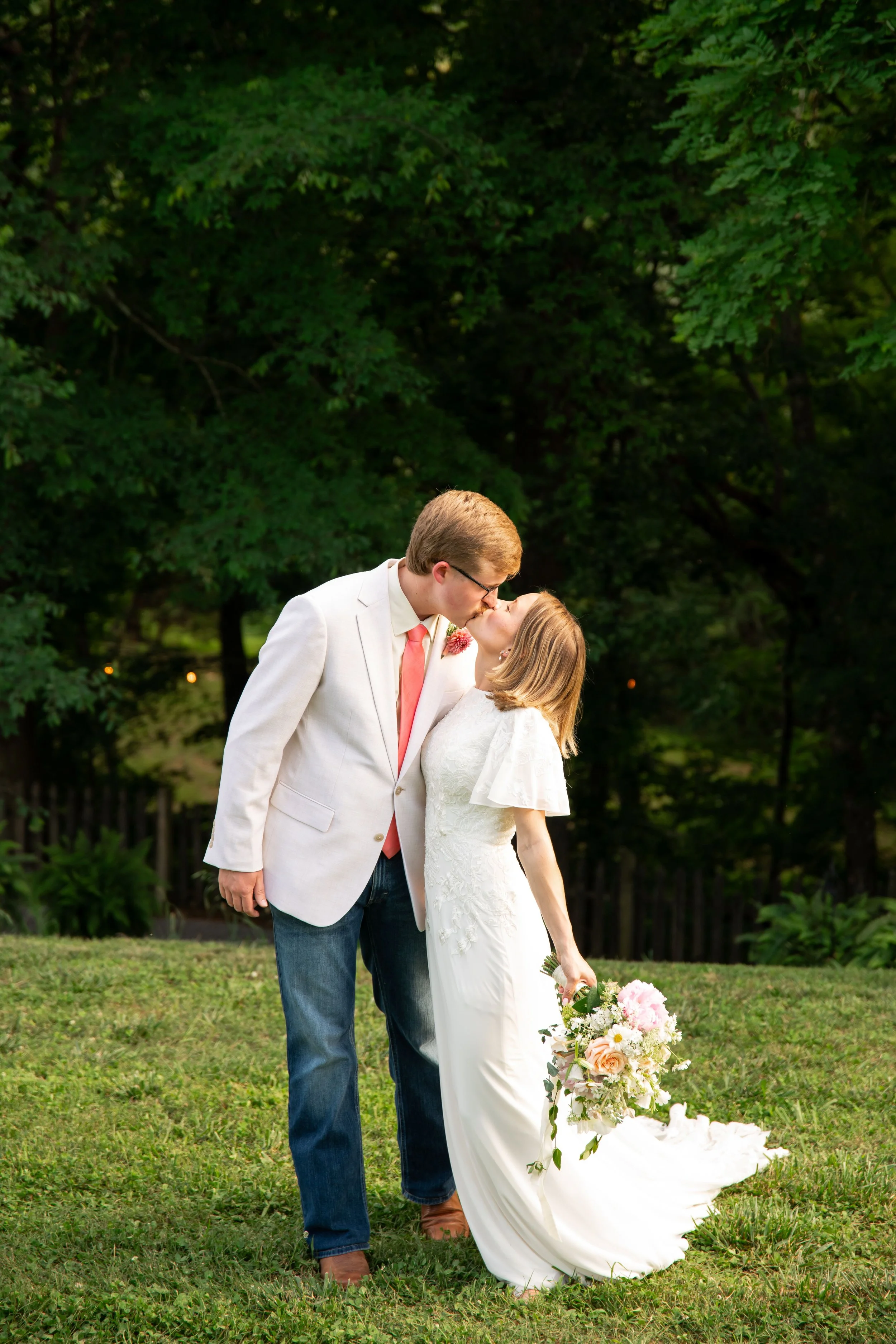 brittney_beeler_photography_the_abby_farm_louisville_wedding-491.jpg