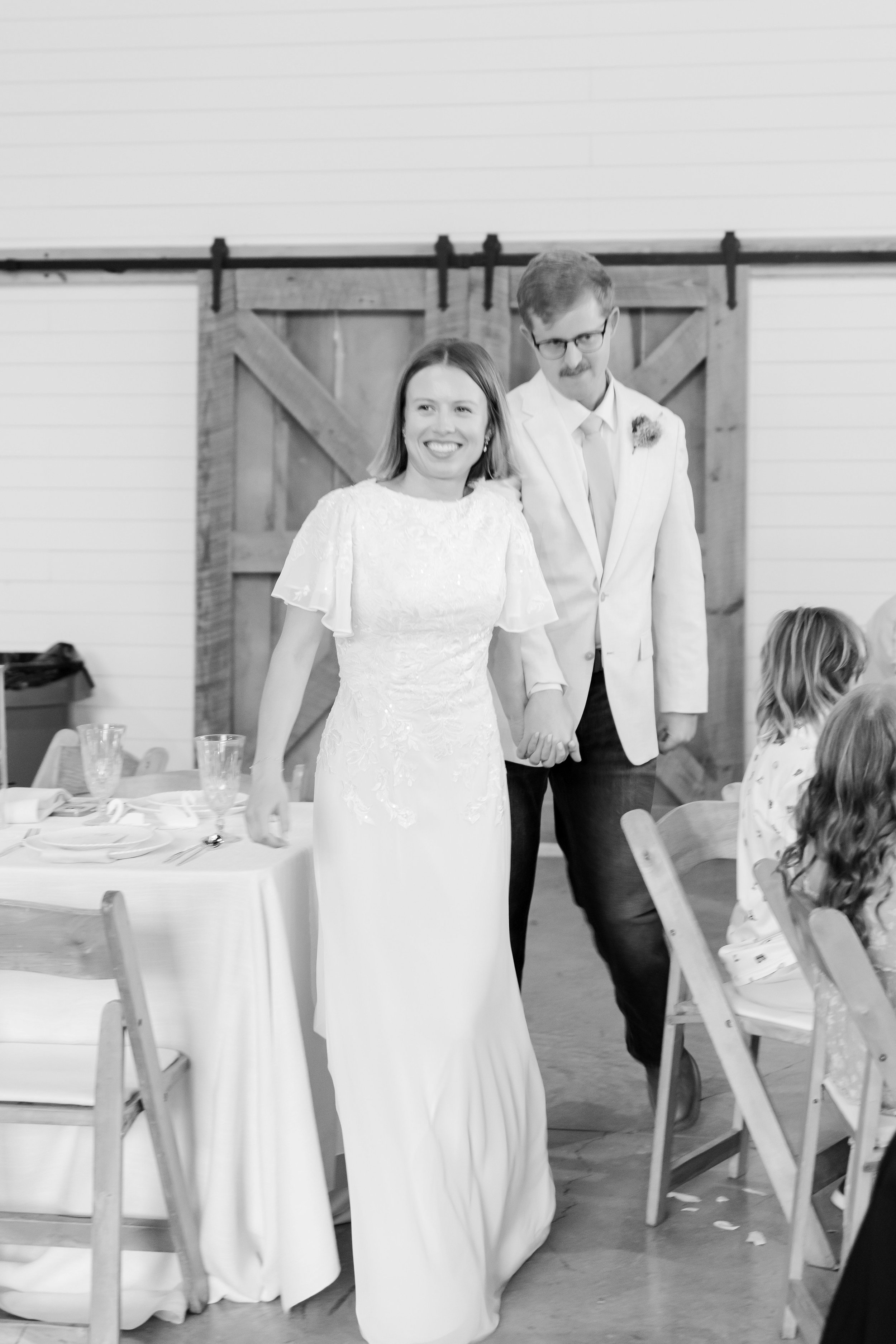 brittney_beeler_photography_the_abby_farm_louisville_wedding-560.jpg
