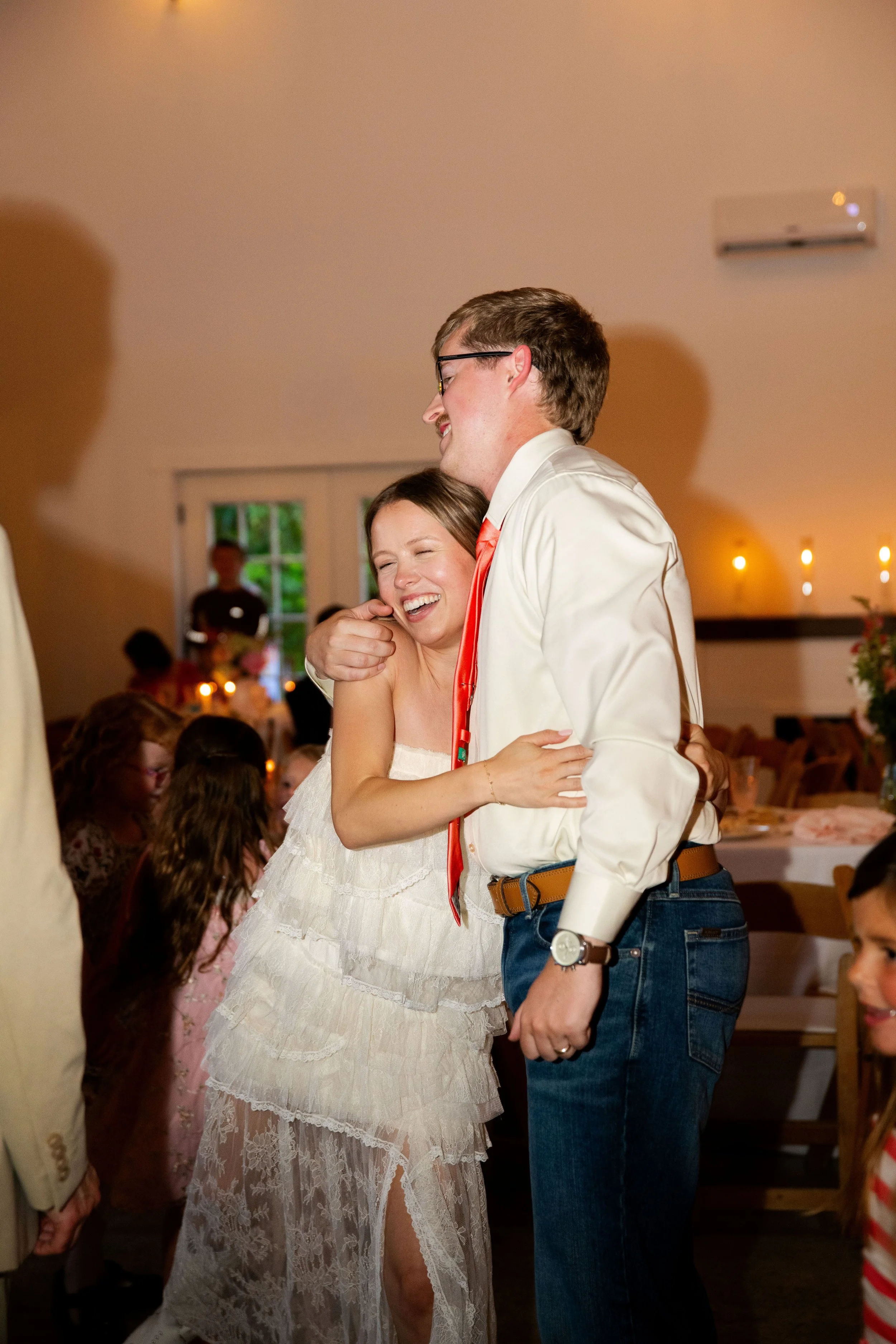 brittney_beeler_photography_the_abby_farm_louisville_wedding-664.jpg