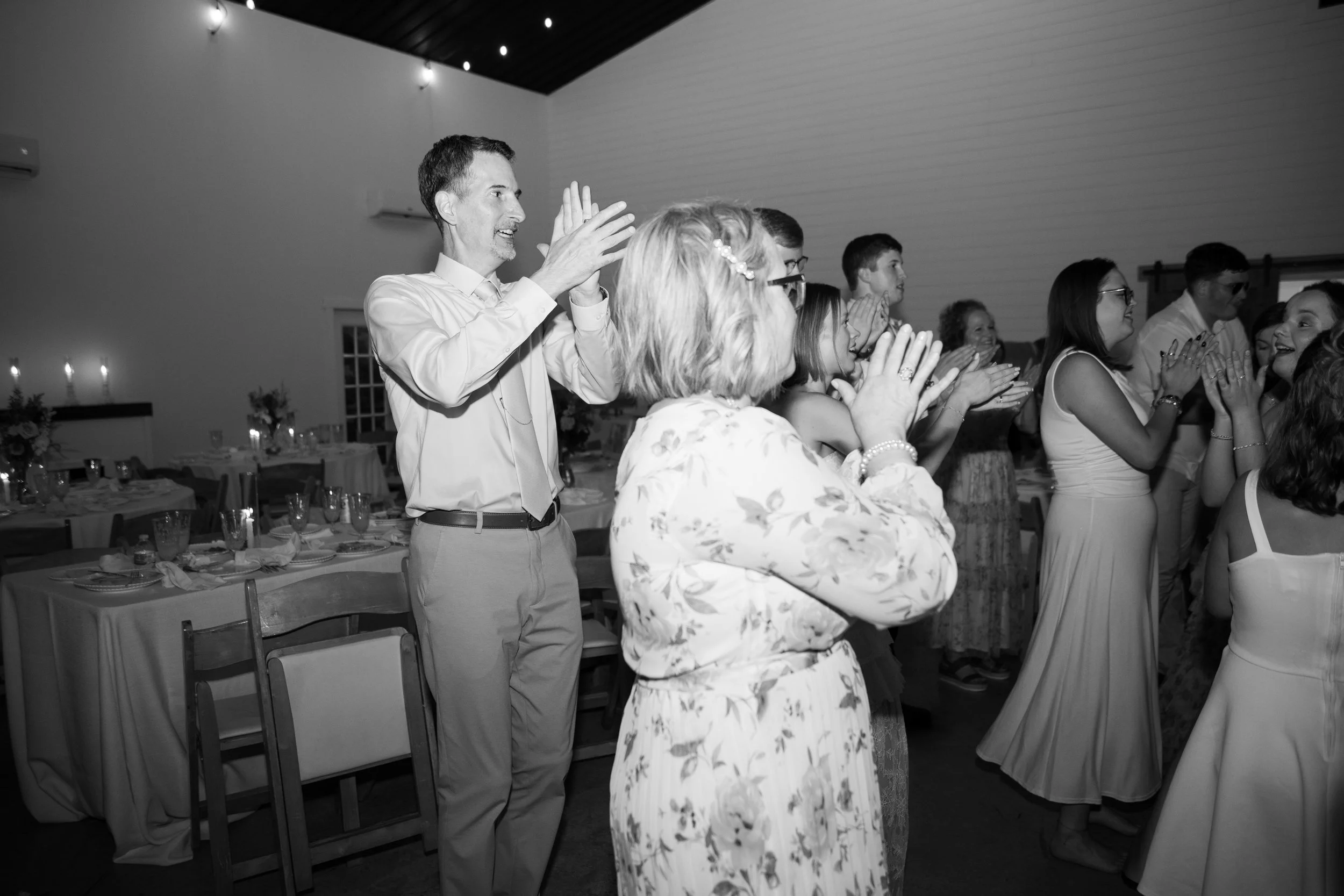 brittney_beeler_photography_the_abby_farm_louisville_wedding-689.jpg