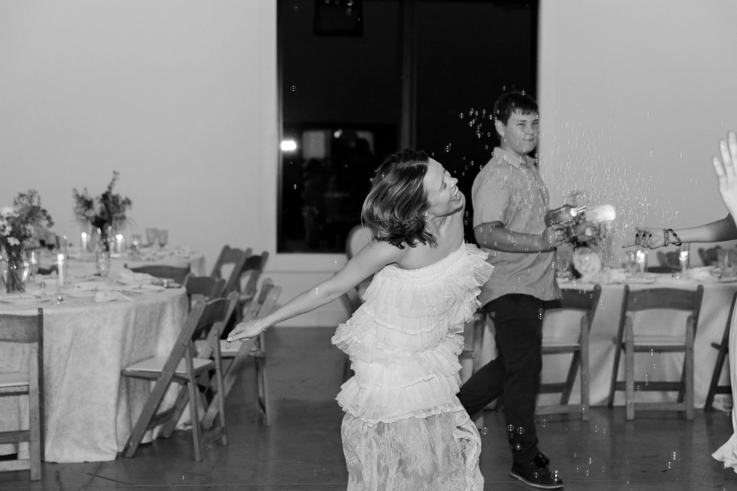 brittney_beeler_photography_the_abby_farm_louisville_wedding-700.jpg