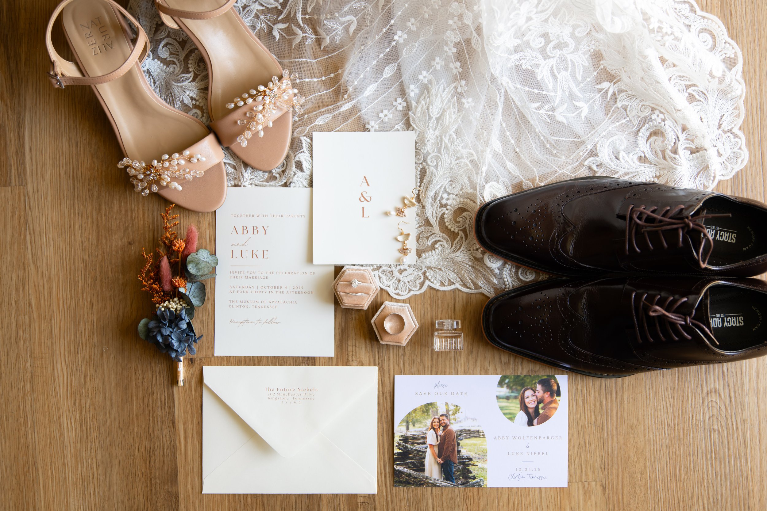 brittney_beeler_photography_niebel_wedding_museum_of_appalachia.jpg