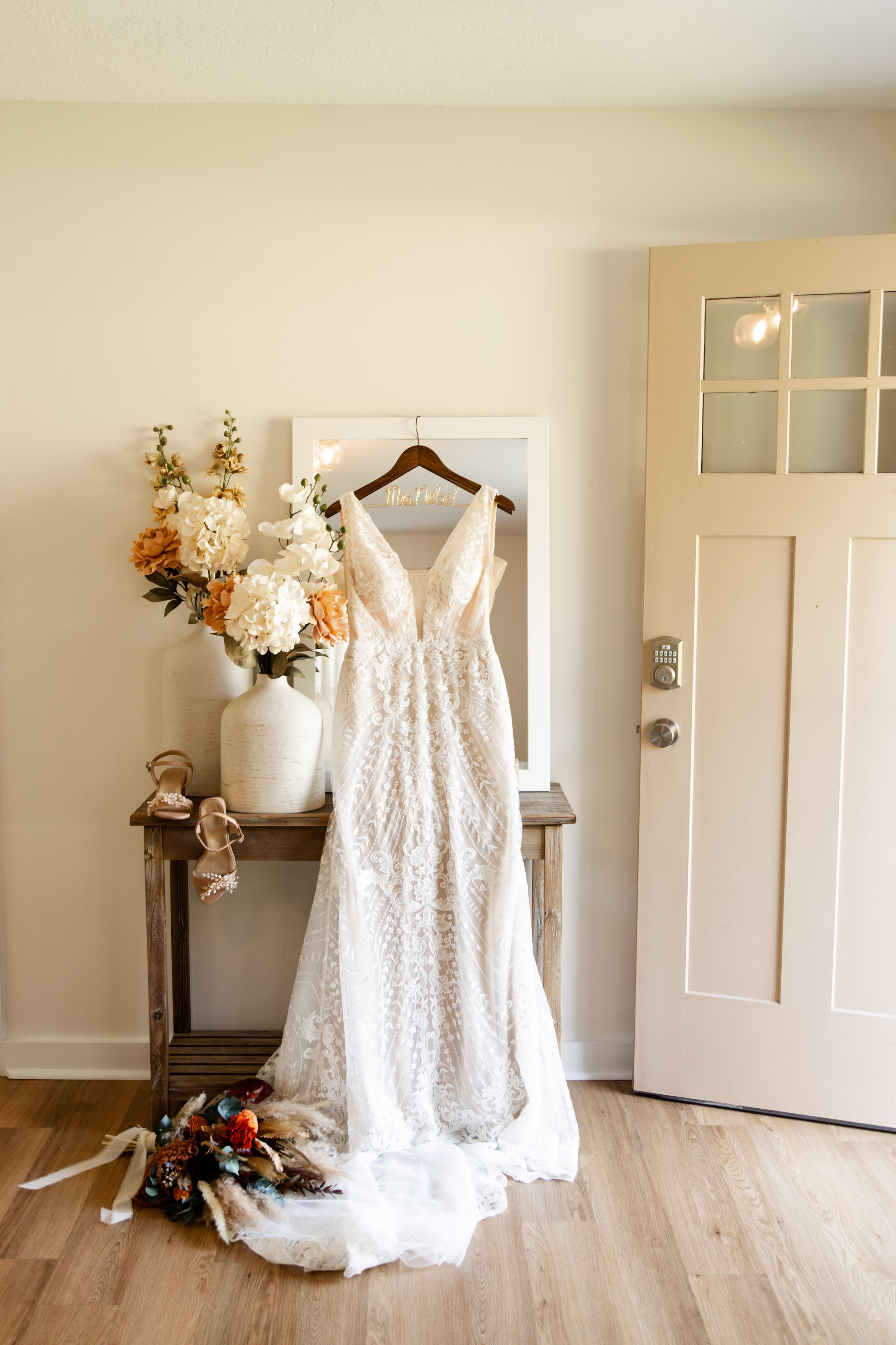 brittney_beeler_photography_niebel_wedding_museum_of_appalachia-33.jpg