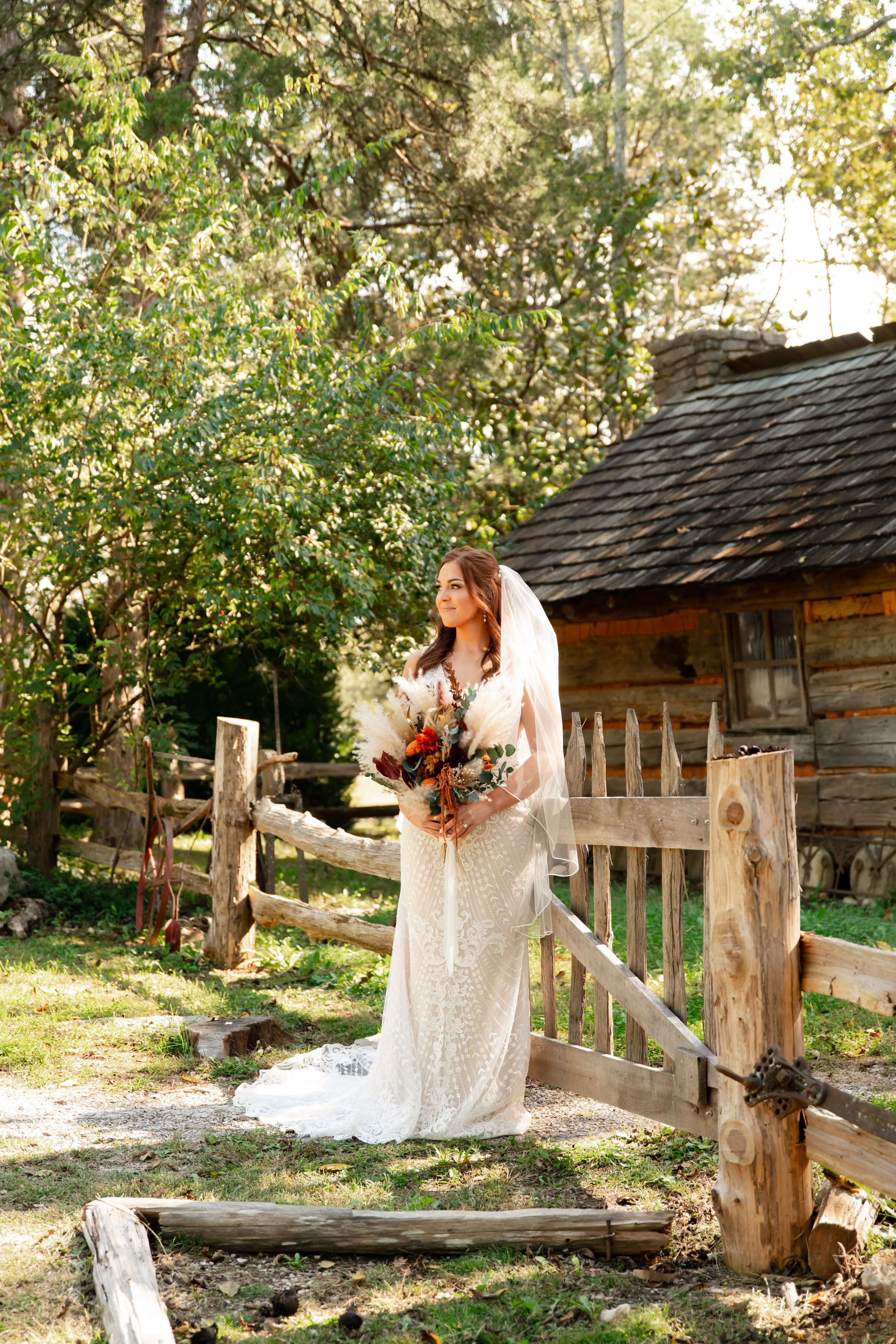 brittney_beeler_photography_niebel_wedding_museum_of_appalachia-48-3.jpg