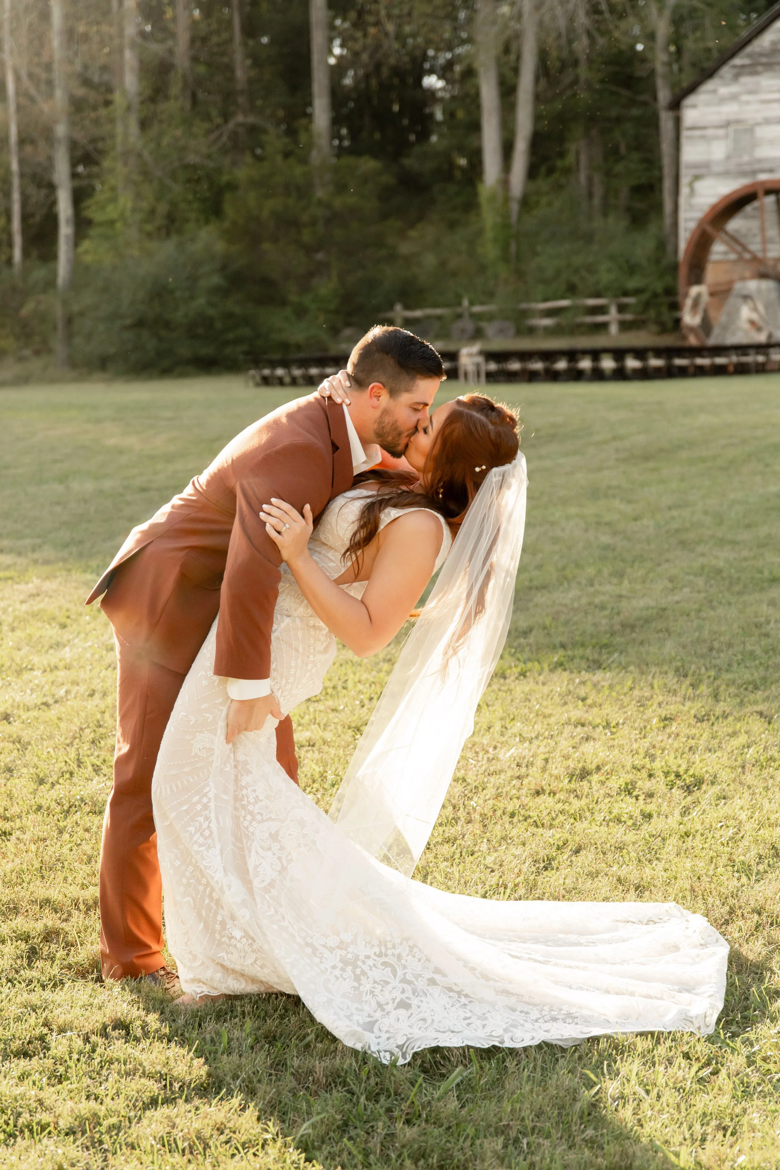 brittney_beeler_photography_niebel_wedding_museum_of_appalachia-184-2.jpg