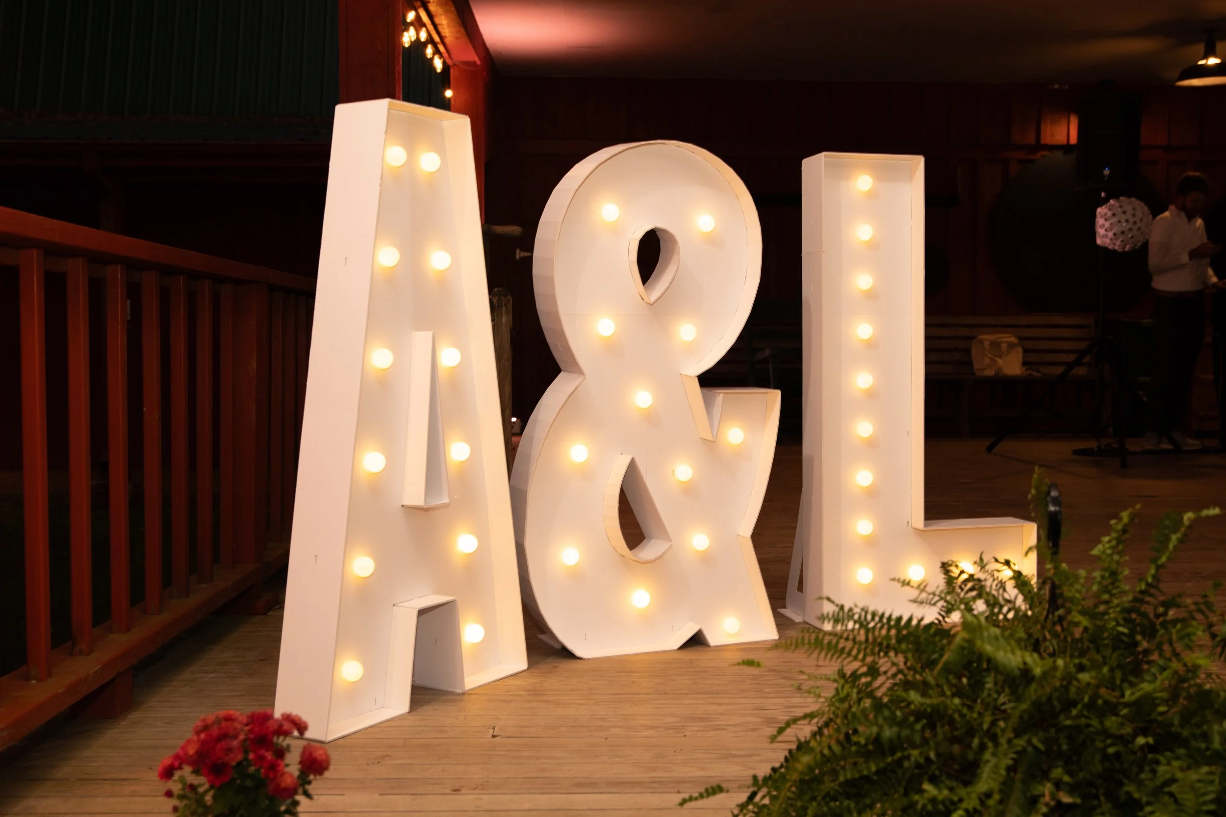 brittney_beeler_photography_niebel_wedding_museum_of_appalachia-330.jpg