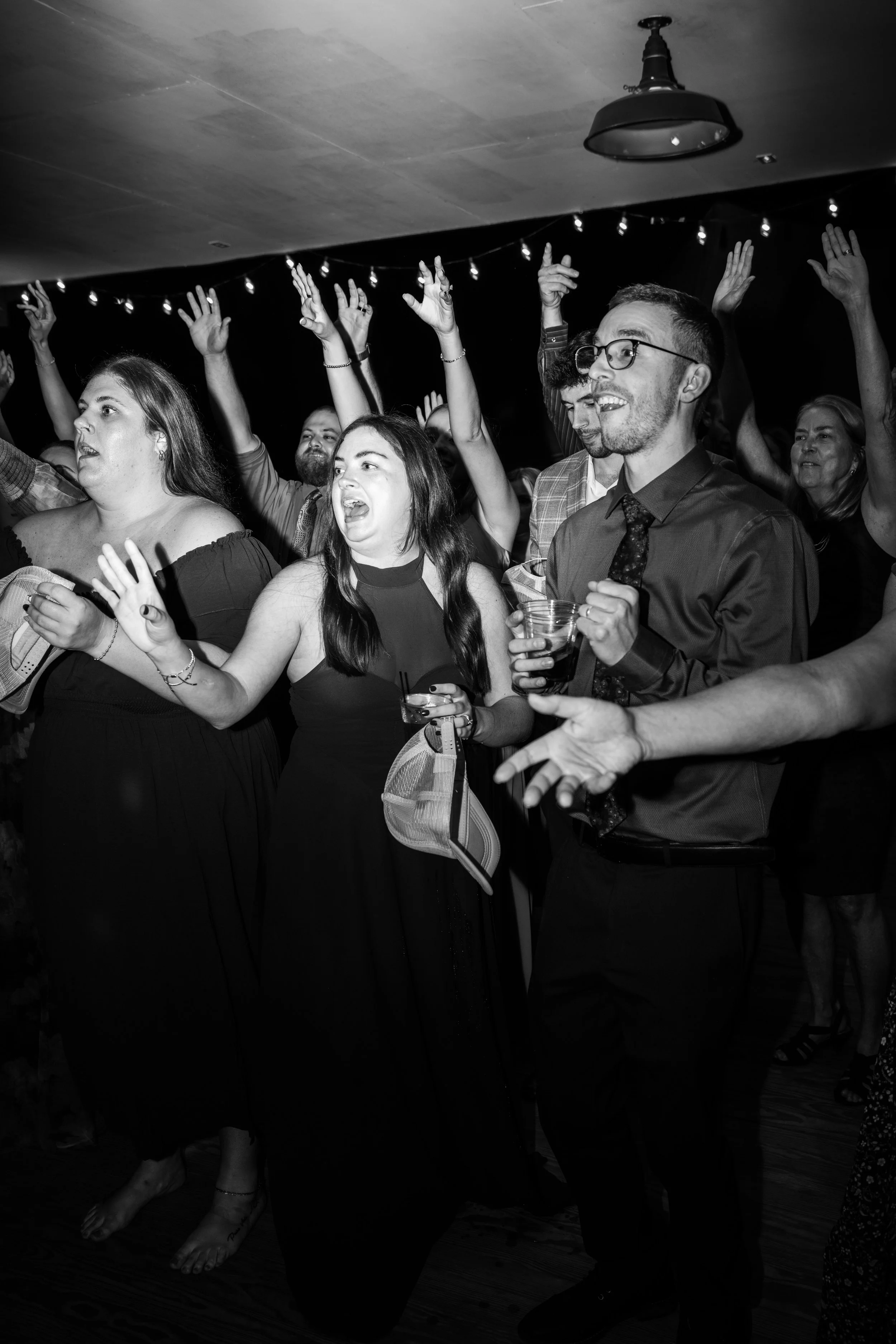 brittney_beeler_photography_niebel_wedding_museum_of_appalachia-361.jpg