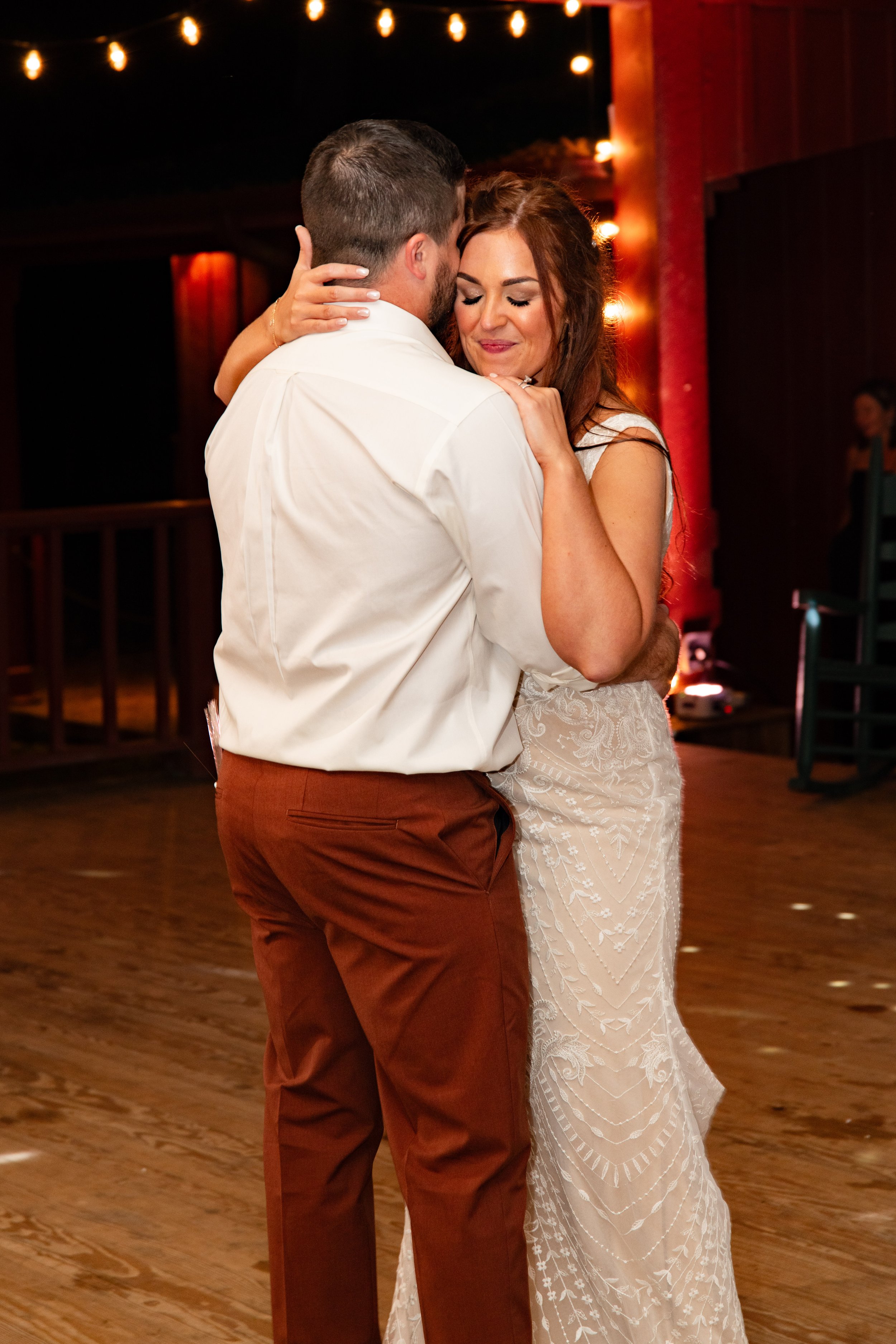 brittney_beeler_photography_niebel_wedding_museum_of_appalachia-448.jpg