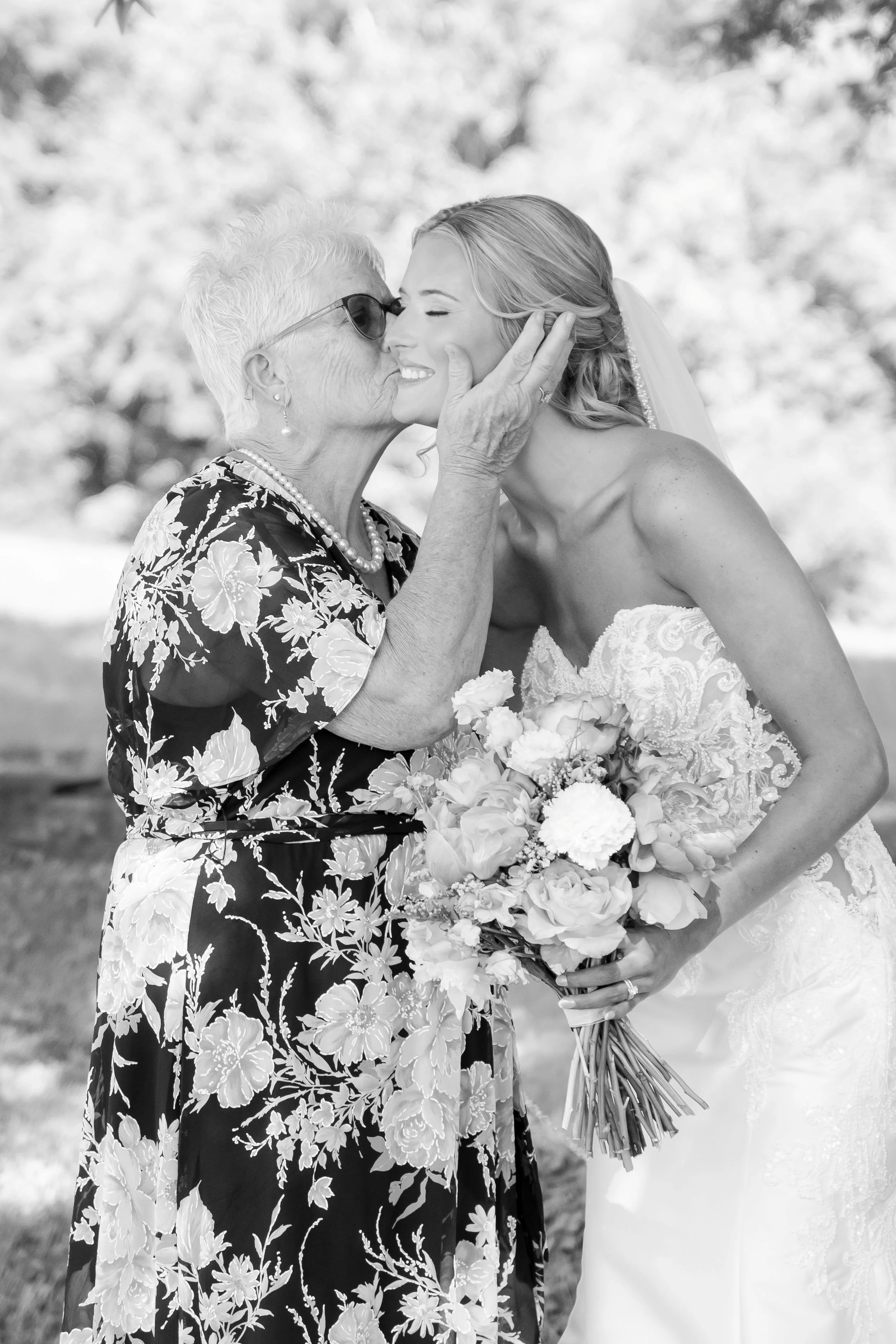 brittney_beeler_photography_spring_wedding_at_the_farm_at_bentley_fields-480.jpg