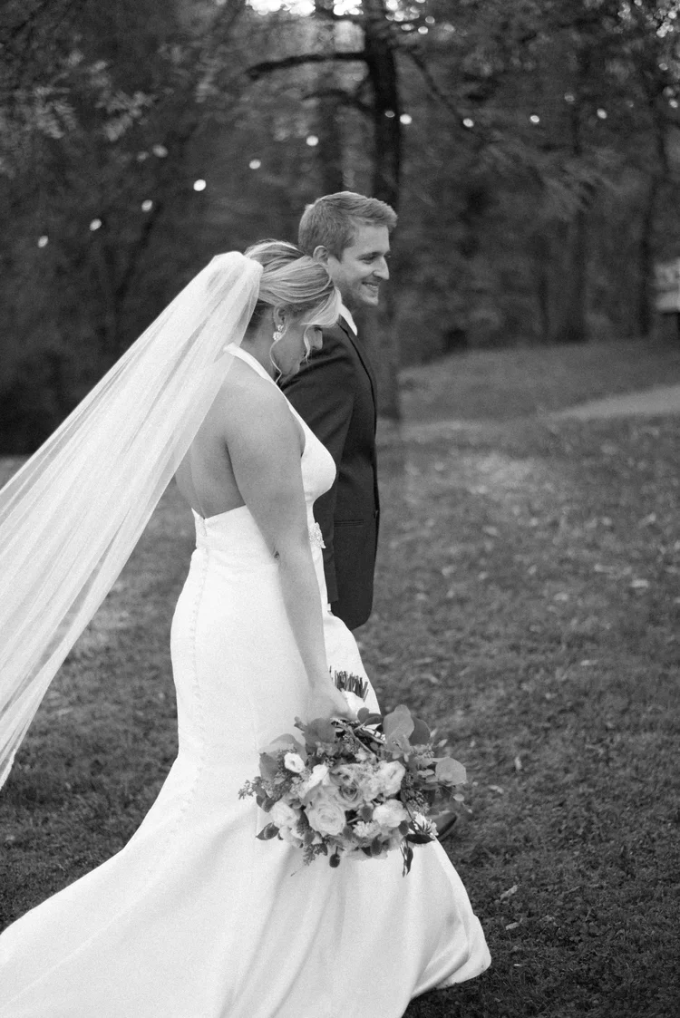 Brittney_Beeler_Photography_Winter_Wedding_Swann_Stables_Sevierville_Tennessee