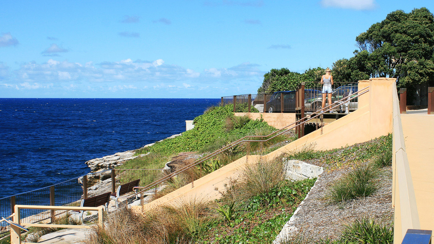 seating-area-at-a-rock-outcrop.jpg