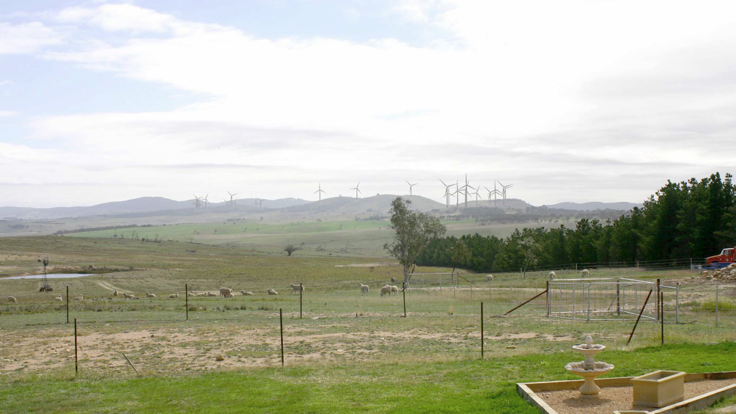 visual-simulation of windfarm from adjoining homestead 1.jpg