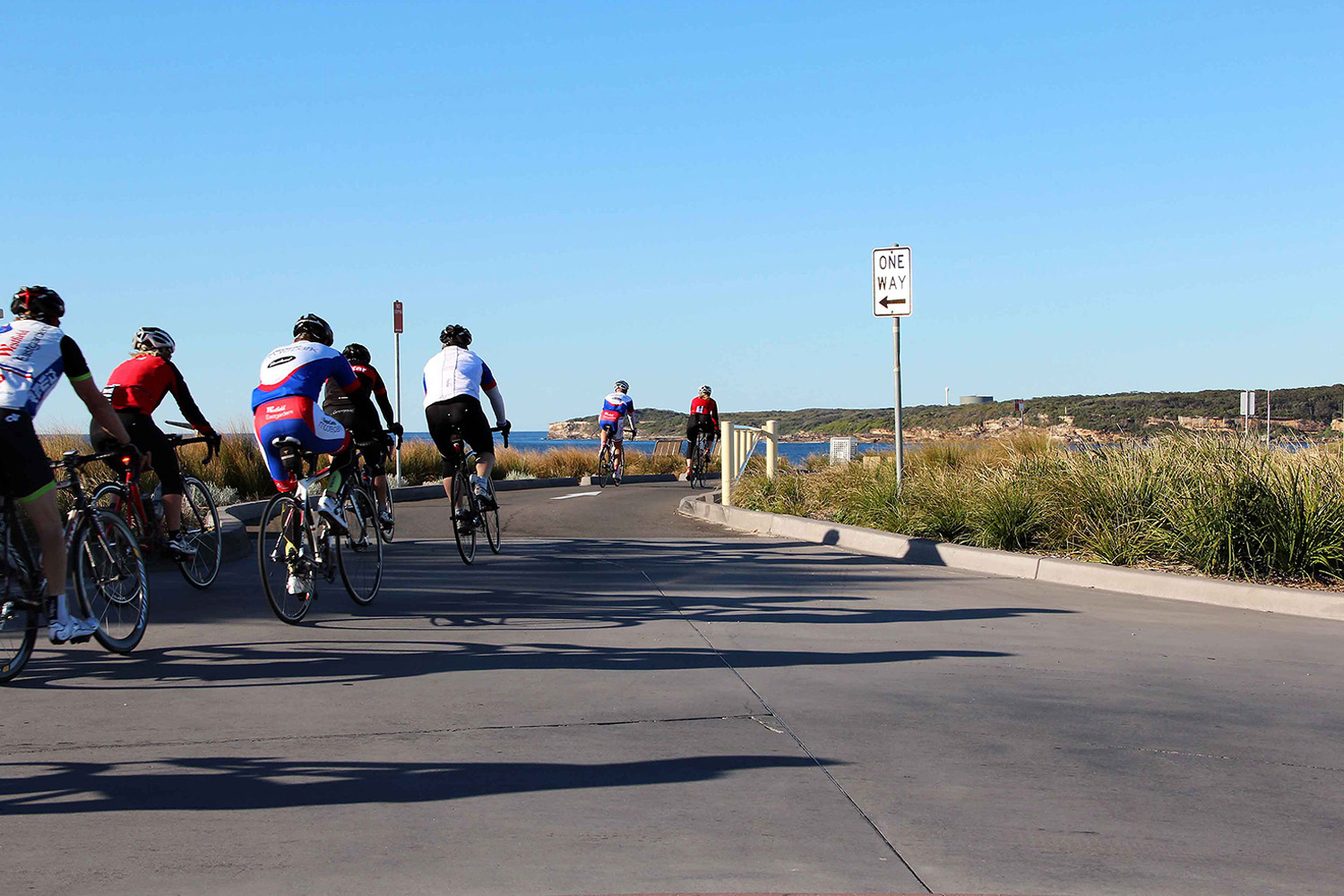 6-cyclists entering the one way section of the Loop Road.jpg