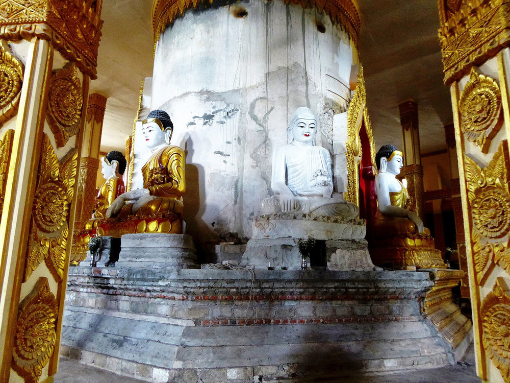 Pagoda interior &amp; Budda images